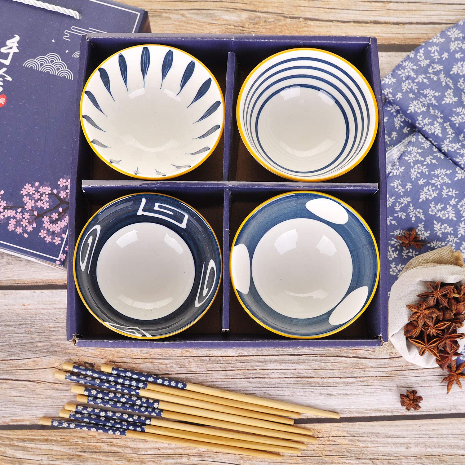VanEnjoy Set of 4 Japanese Style Ceramic Rice Bowls with Chopsticks - Vintage Blue Hand-Painted Underglaze Dinnerware for Dessert, Snack, Cereal & Soup | Perfect for Asian Dining, Home Kitchen & Gift Giving