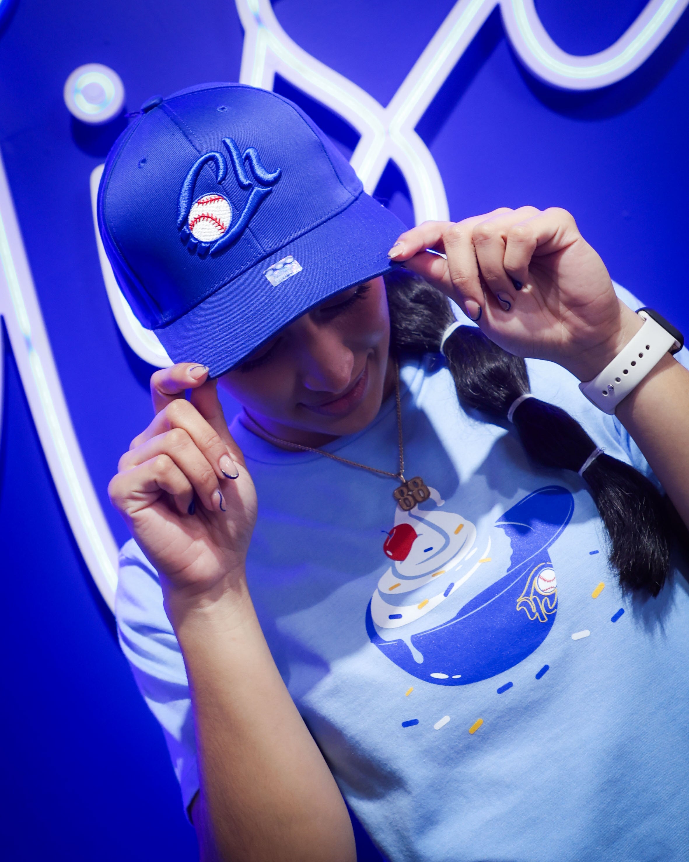 Blue Explosion Curved Cap - Stylish Baseball Hat for Men & Women - Perfect for Outdoor Sports, Casual Wear & Fashion Accessories