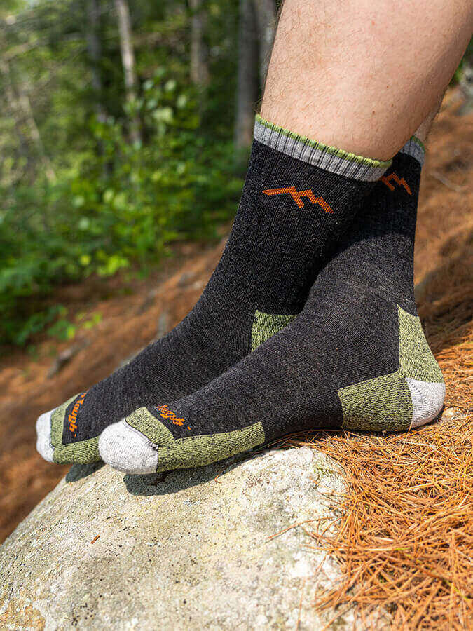 Darn Tough 1466 Hiker Micro Crew Cushion Socks for Men - Moisture-Wicking Hiking Socks for Outdoor Adventures & Daily Wear