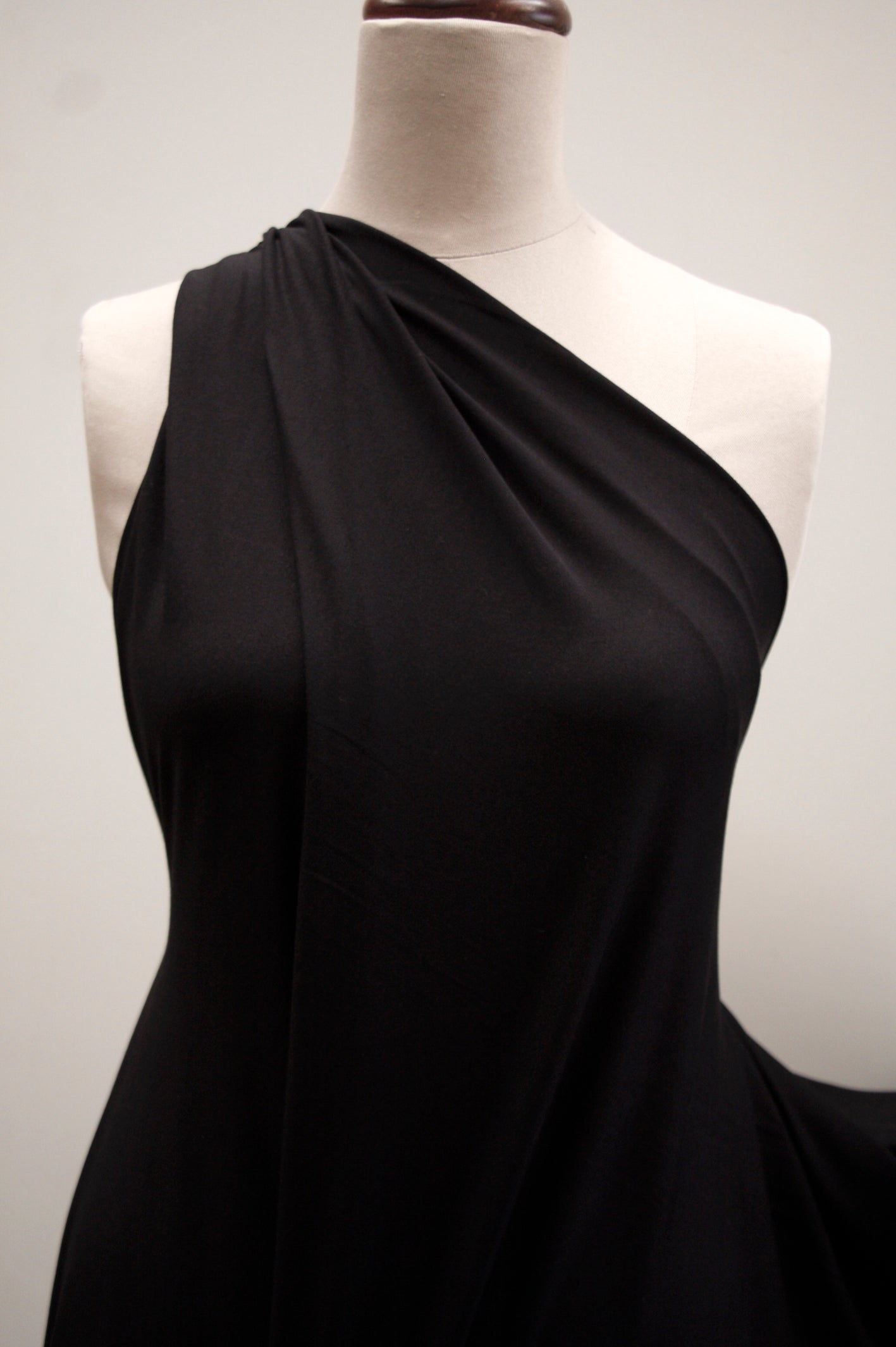 Premium Bamboo Jersey Knit Fabric - Soft & Breathable Black (250gsm) for Comfortable T-Shirts, Dresses & Loungewear