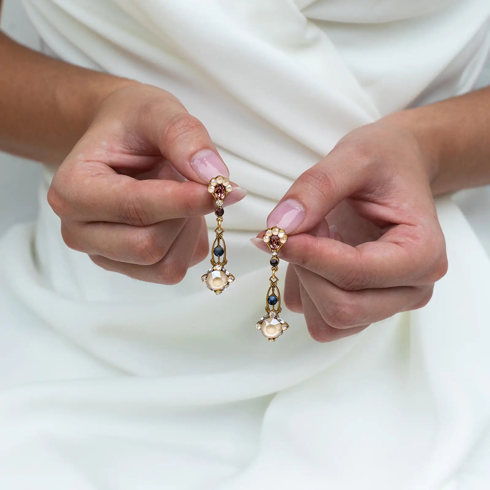 Elegant & Stylish Women's Fashion Earrings - Perfect for Parties, Weddings & Everyday Wear