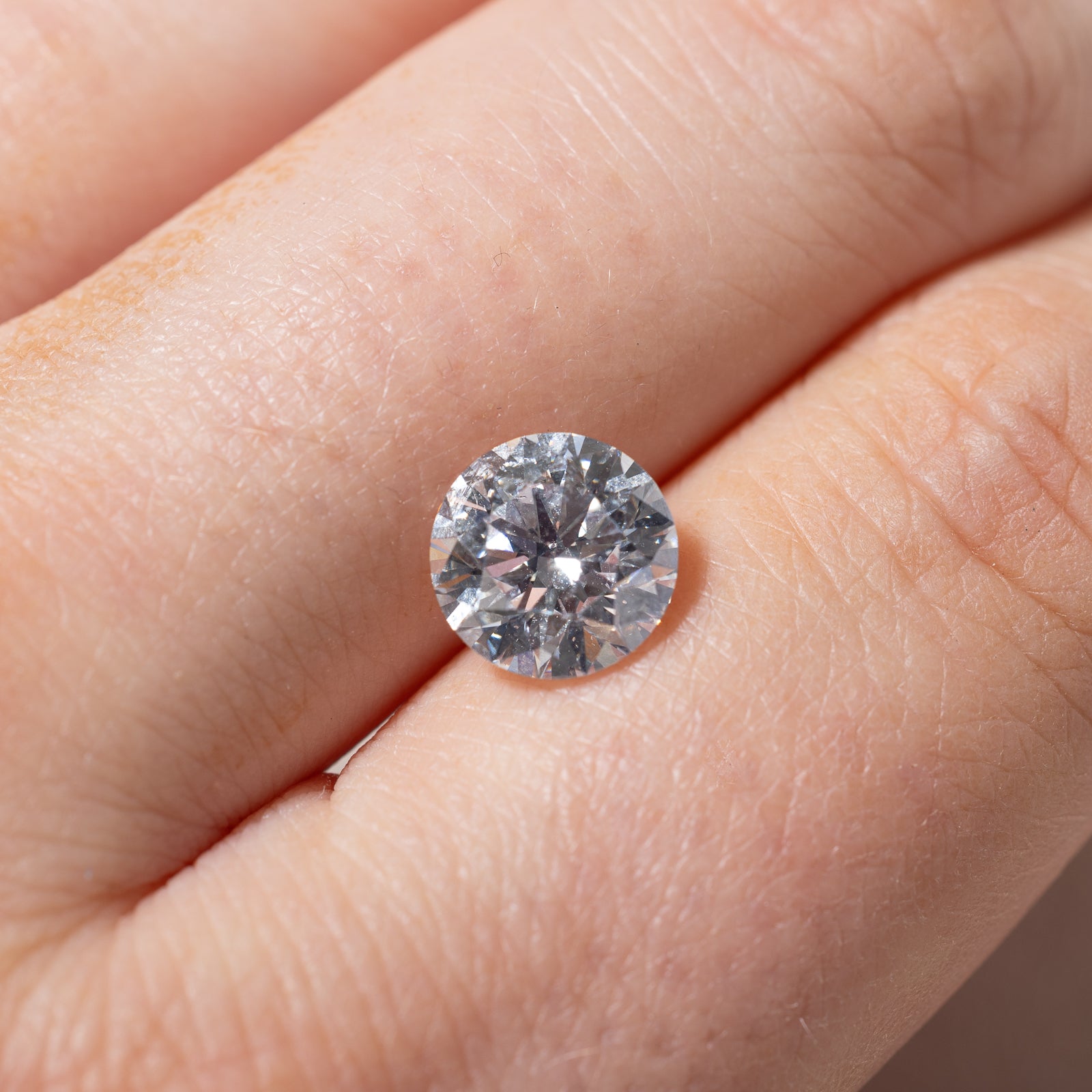 2.35ct GIA Certified Round Brilliant Cut Loose Diamond - Ideal for Engagement Rings & Fine Jewelry Making | Premium Quality Natural Diamond for Wedding & Anniversary Gifts