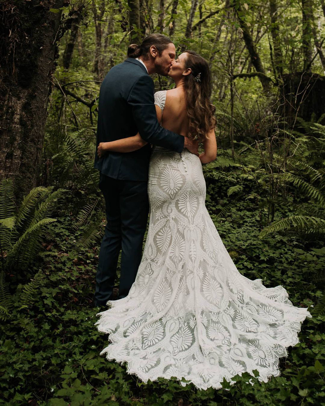BHLDN Ludlow Wedding Gown - Elegant Lace Bridal Dress for Bride, Perfect for Church Ceremony & Outdoor Wedding Photos