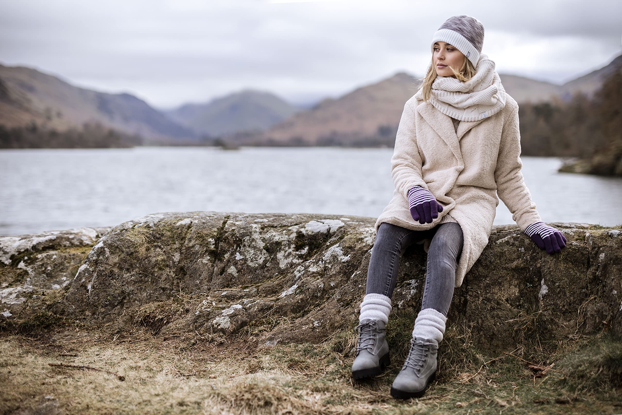 Heat Holders SockShop Women's Kalma Infinity Scarf - Ultra Soft Winter Scarf for Ladies - Perfect for Cold Weather, Outdoor Activities & Fashion Accessories