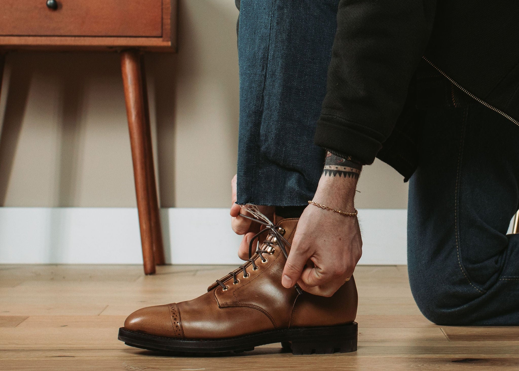 Premium Garrison Boot in Dune Chromexcel Leather - Durable & Stylish Men's Work Boots for Outdoor, Hiking & Casual Wear