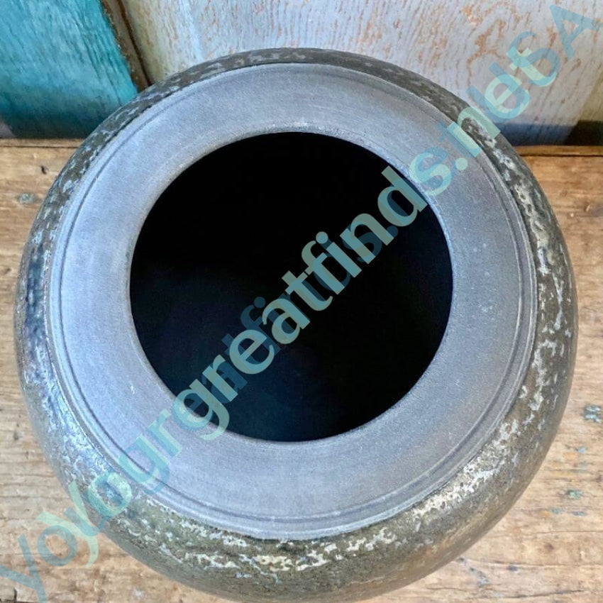Peter C Vallez 1992 Studio Stoneware Pot - Handcrafted Ceramic Art Piece for Home Decor, Kitchen & Dining Room Display