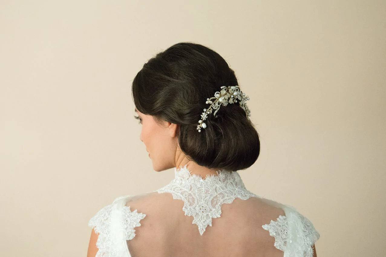 Elegant Gold Bridal Hair Comb with Swarovski Crystals & Freshwater Pearls - Vintage Crescent Moon Wedding Hair Accessory for Brides, Bridesmaids, and Special Occasions