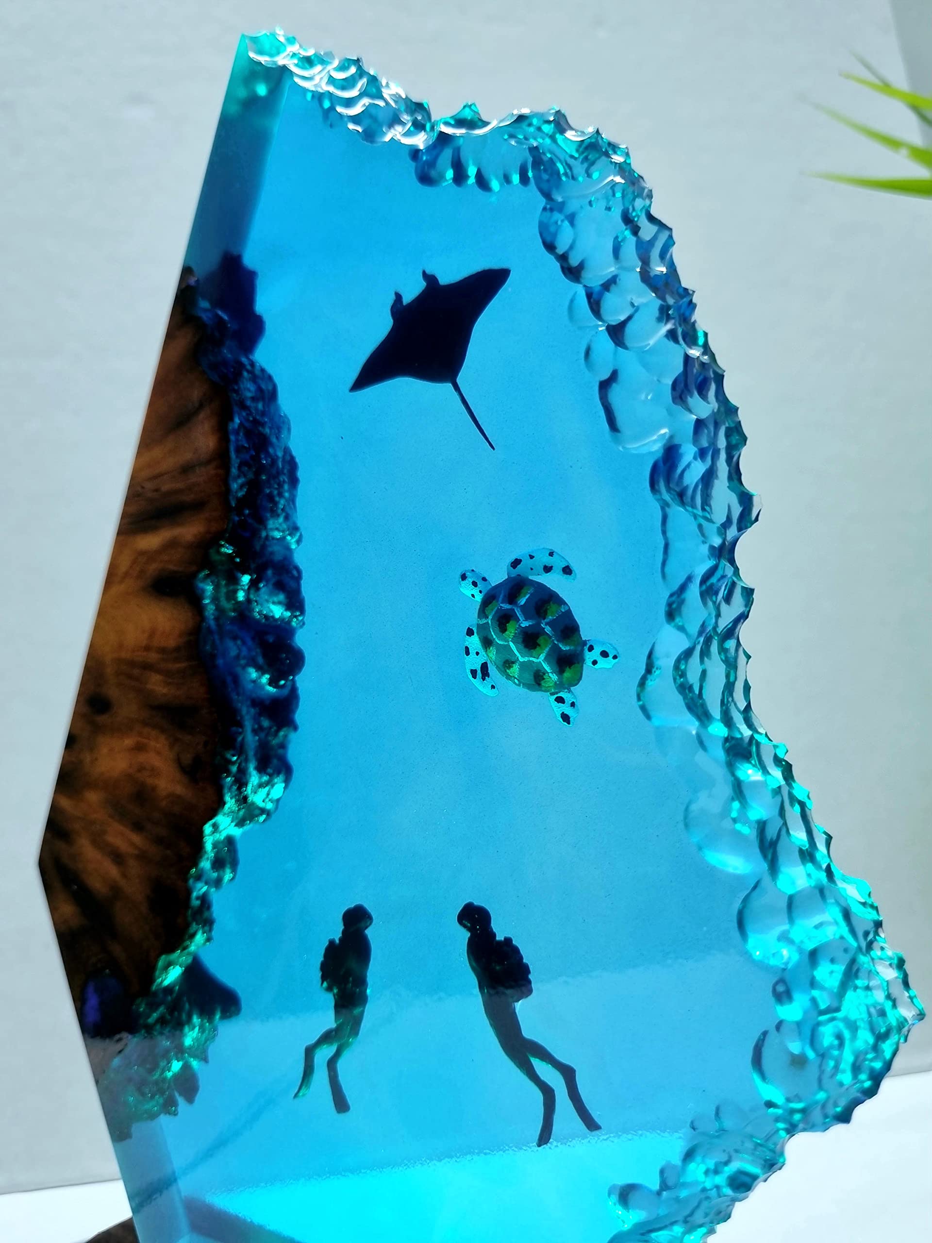 **Waterproof Ocean Diving Light for Deep Sea Exploration – 5x8 Inch LED Sea Turtle Diving Light – Perfect for Scuba Diving, Night Snorkeling & Unique Housewarming Gifts**