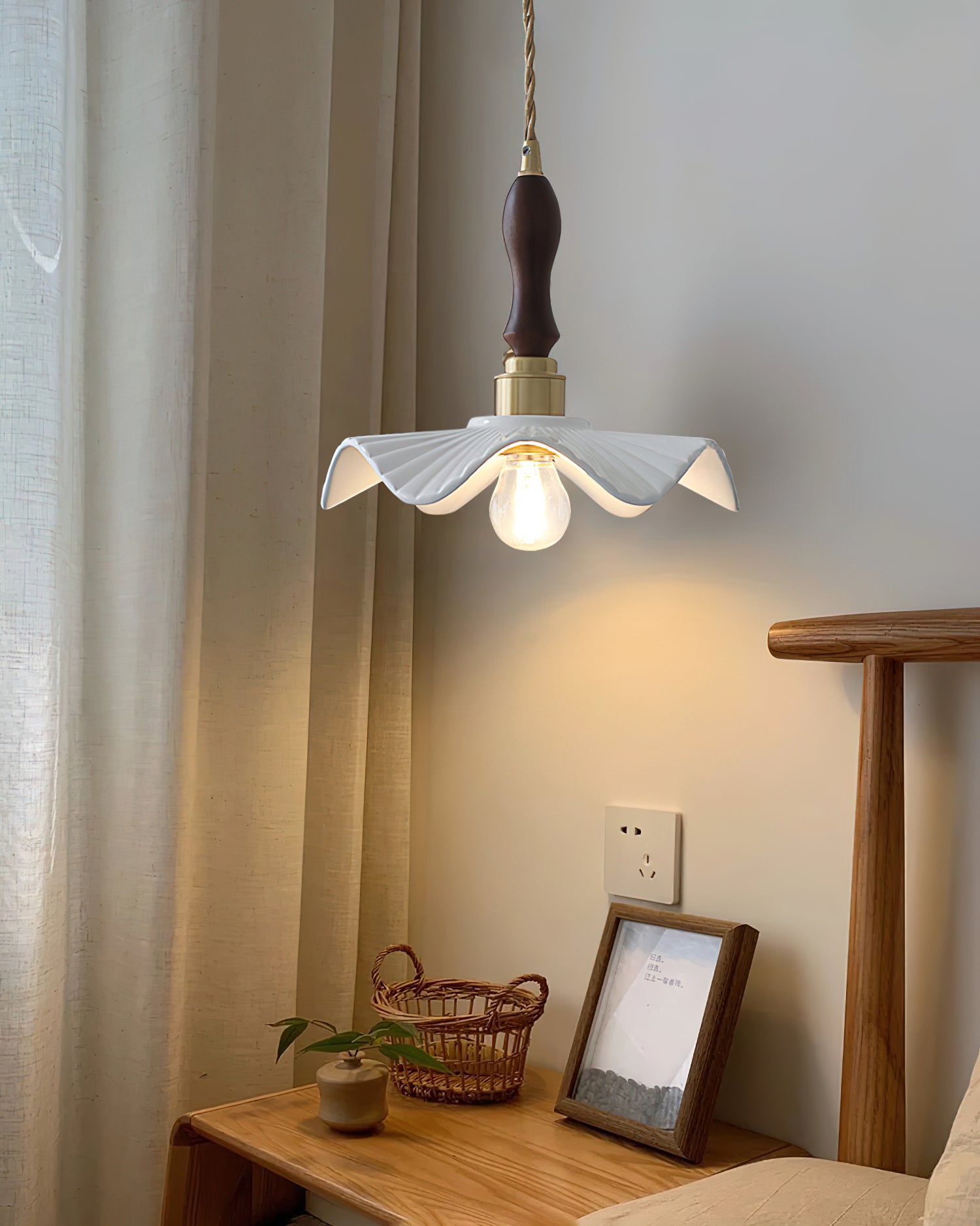 Modern Ceramic Wave Flower Pendant Light - Handcrafted Boho Ceiling Lamp for Living Room, Bedroom & Dining Room Decor
