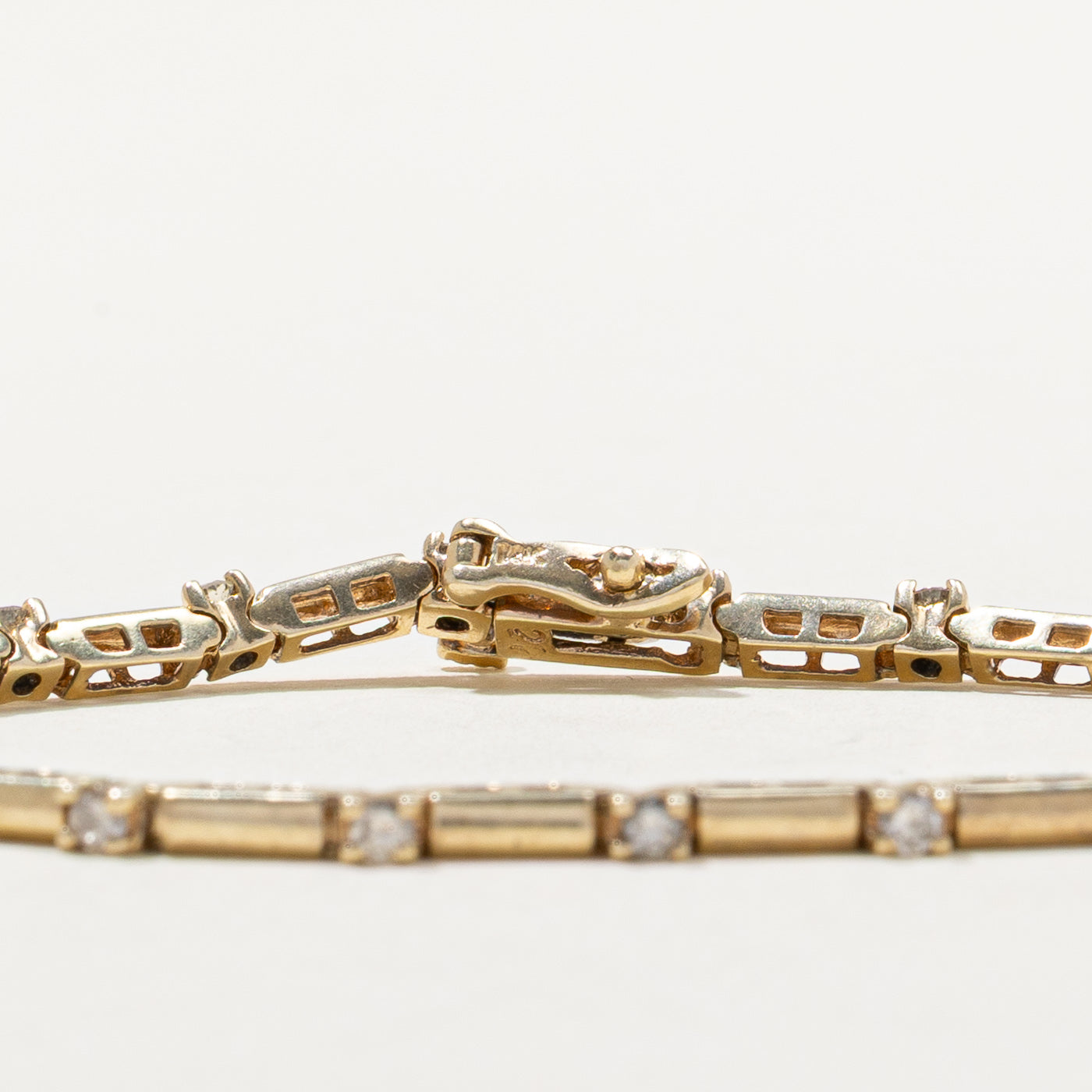 0.95ctw Diamond Bar Link Bracelet for Women - 7 Inch Adjustable Luxury Tennis Bracelet - Perfect for Weddings, Anniversaries & Special Occasions
