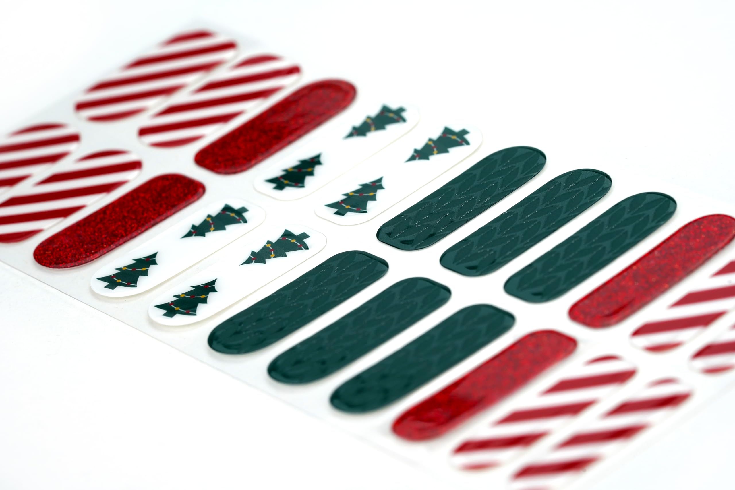 22 Premium Semi-Cured Gel Nail Polish Strips with Application Accessories - Classic Christmas Design for Holiday Parties & Festive Nail Art