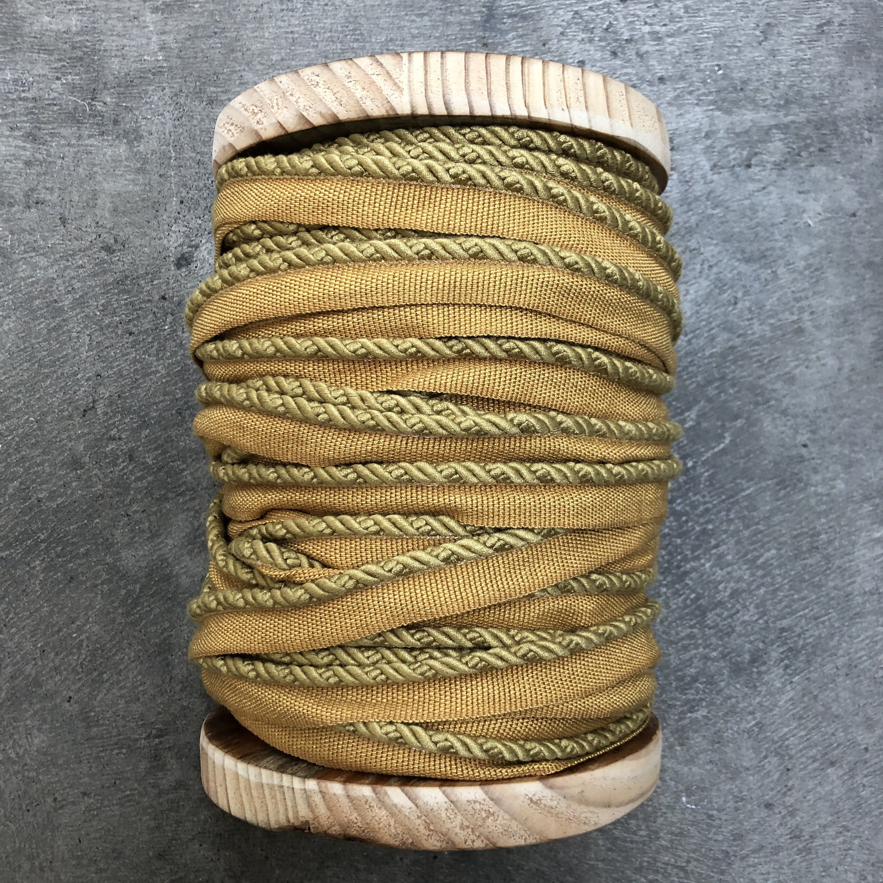 Kathryn Rope Trim - Decorative Rope Edge Trim for DIY Crafts, Home Decor, and Sewing Projects | Perfect for Pillows, Curtains, and Upholstery