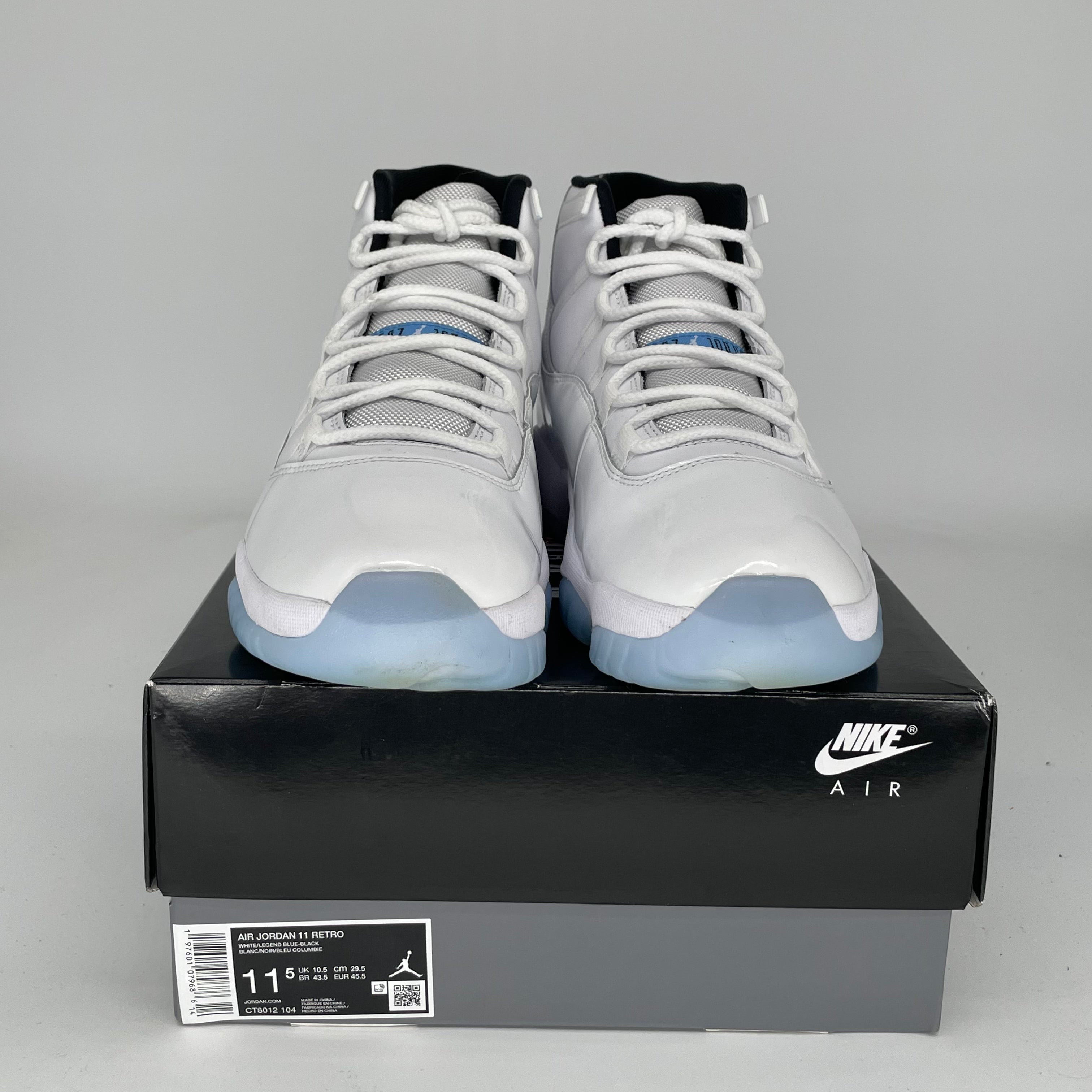 Original Title: AIR JORDAN 11 LEGEND BLUE SIZE 11.5 CT8012 104   Optimized Title: **Air Jordan 11 Retro 'Legend Blue' Men's Basketball Shoes - Size 11.5 (CT8012-104) - Perfect for Sneaker Collectors & Court Performance**    **Usage Scenarios:** Ideal for basketball games, sneaker collections, streetwear fashion, and casual outings.