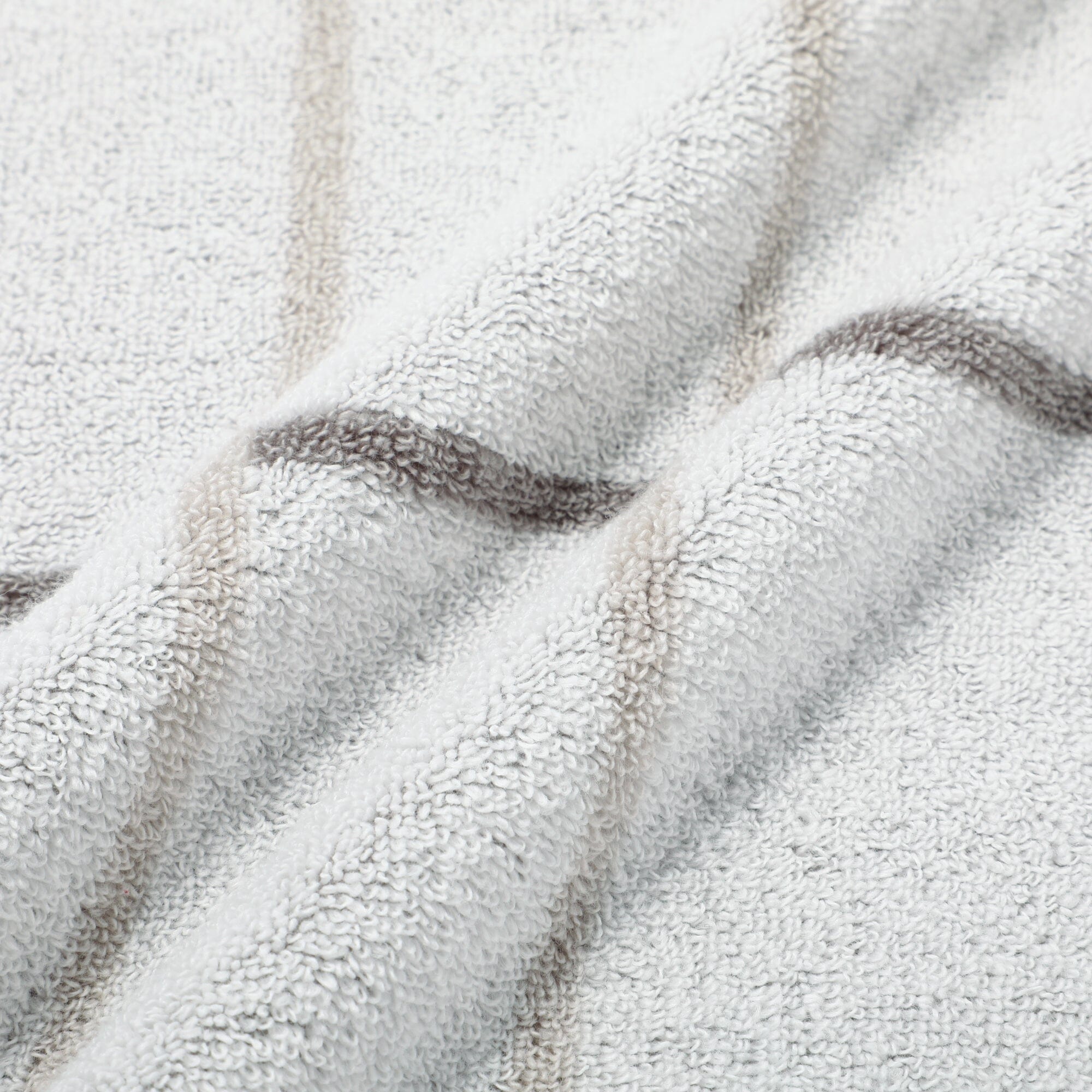 Soft Mini Bath Towel Plaid Light Gray - Absorbent & Quick-Drying for Gym, Travel & Spa Use