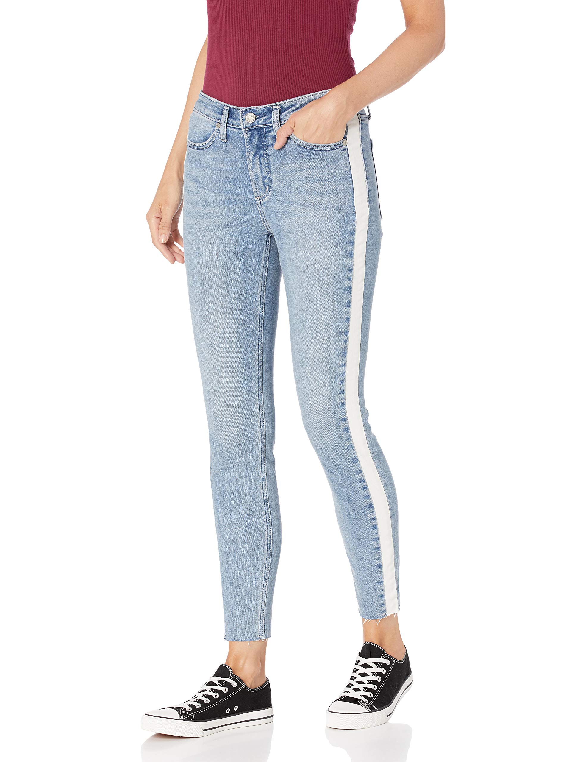 Silver Jeans Co. Women's Most Wanted Mid Rise Skinny Jeans - Stretch Denim Pants for Everyday Comfort | Perfect for Work, Casual Outfits & Date Nights