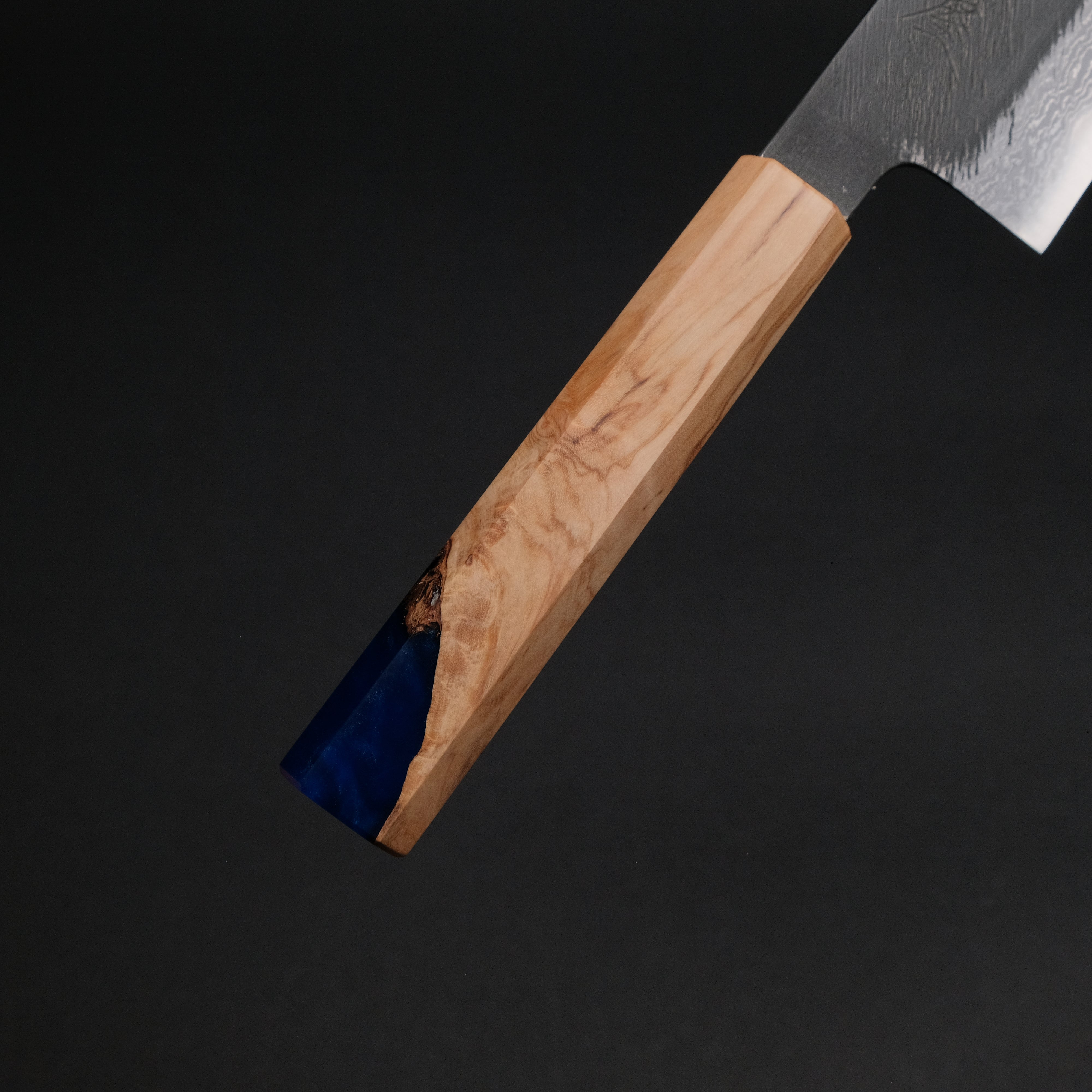 Premium Ajikataya White #2 Matsuba Damascus Santoku Knife 180mm - Olive Wood & Resin Handle (#19) - Japanese Kitchen Knife for Professional Chefs & Home Cooking - Perfect for Slicing, Dicing & Chopping Vegetables, Meat & Fish