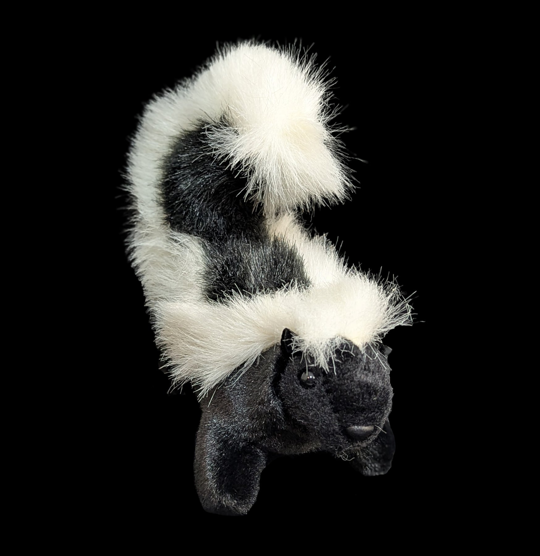 Mini Skunk Finger Puppet - Adorable Animal Hand Puppet for Kids, Storytelling & Pretend Play - Perfect for Classroom, Birthday Parties & Family Fun
