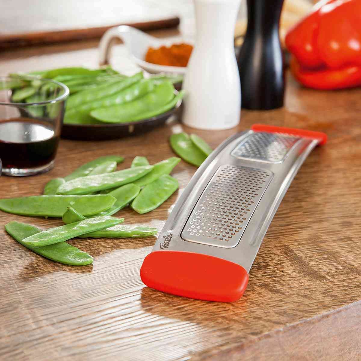 Fissler Q! Fine Grater for Cheese, Nutmeg & Parmesan - Premium Stainless Steel Kitchen Utensil - Perfect for Italian Cooking, Baking & Garnishing Dishes