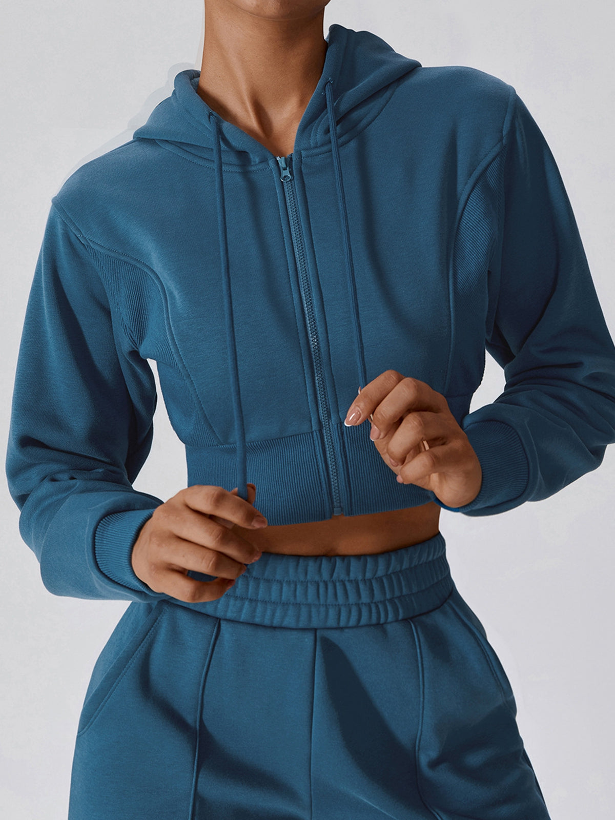 ZASUWA Women's Cropped Hoodie with Zipper & Drawstring - Stylish Casual Pullover for Workout, Gym, and Streetwear Fashion
