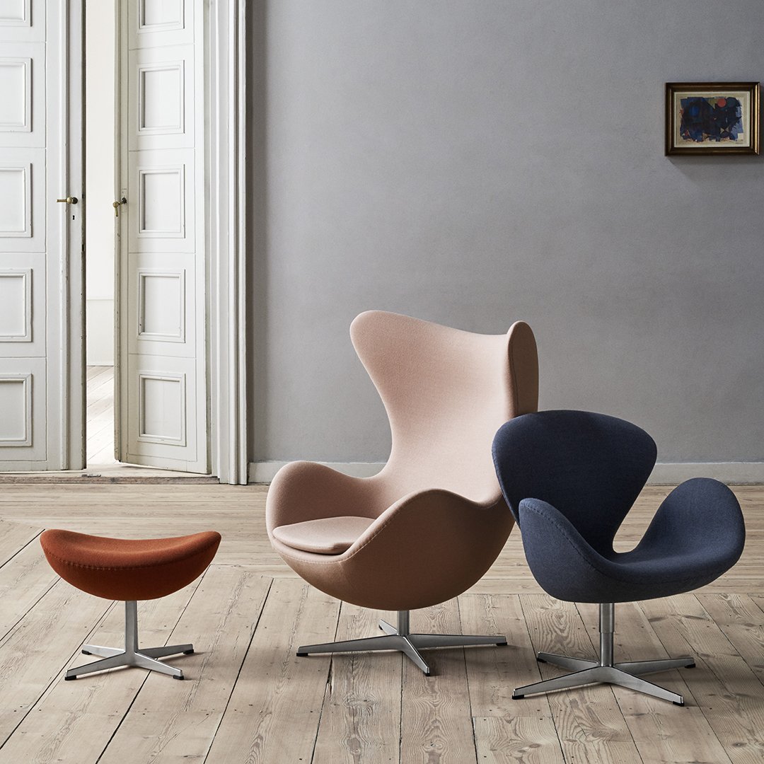 Comfy Egg Chair Footstool Ottoman - Modern Accent Stool for Living Room, Bedroom, or Patio - Soft Padded Seat with Sturdy Base - Perfect for Relaxing & Decor