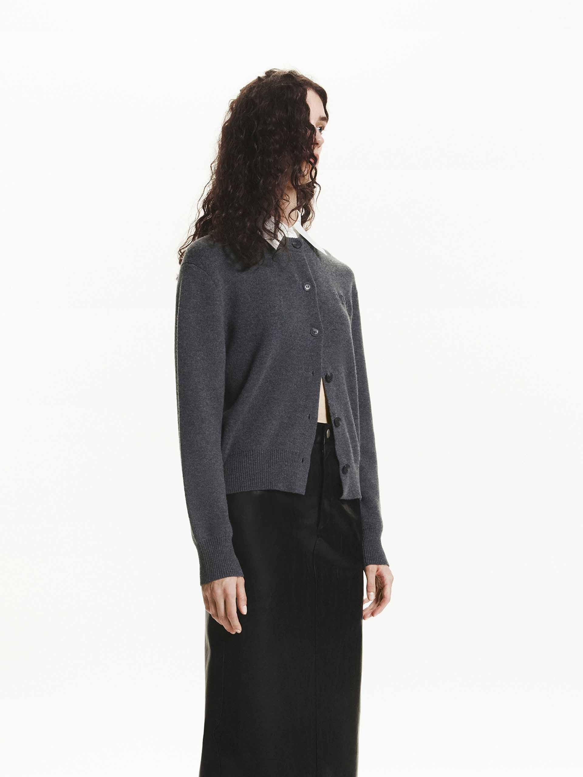 Stylish Contrast Collar Wool Cardigan for Women | Warm Winter Knit Sweater | Perfect for Office, Dating & Casual Outfits