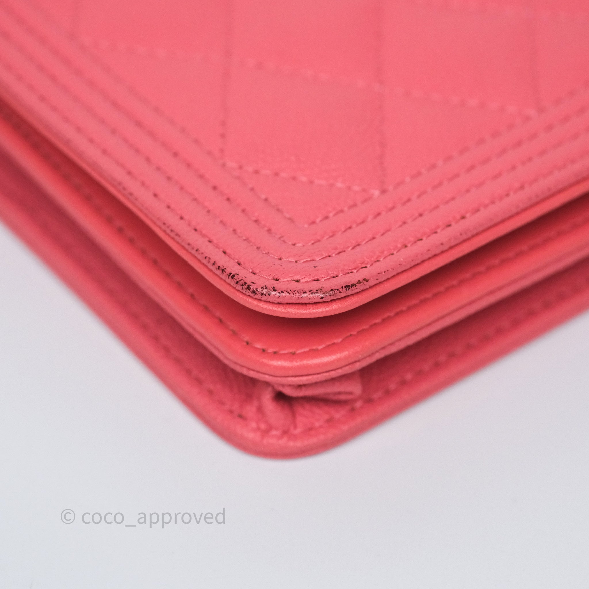 Chanel Boy Wallet on Chain WOC Quilted Dark Pink Caviar Leather with Aged Gold Hardware - Perfect for Evening Events & Luxury Fashion Accessories