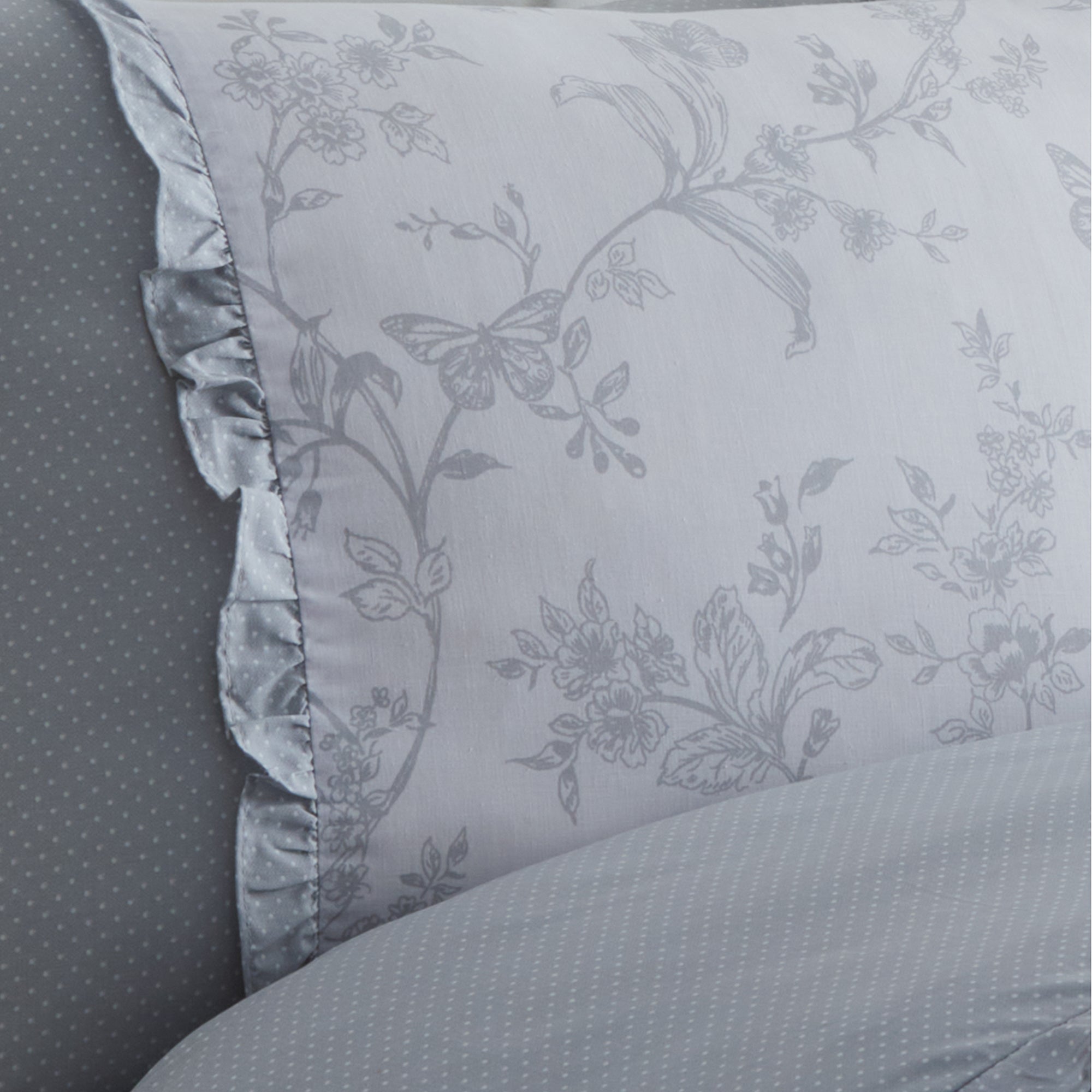 Dreams & Drapes Kristen Duvet Cover Set - Soft Grey Luxury Bedding, King Size 3-Piece Set with Pillow Shams - Perfect for Master Bedroom & Guest Room Decor