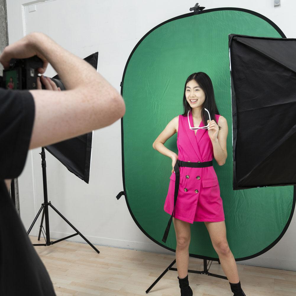 Chroma Key Green & Blue Double-Sided Nylon Pop-Up Backdrop with Stand & Peg Kit (1.5x2.1M) - Perfect for Photography, Video Streaming, and Virtual Backgrounds