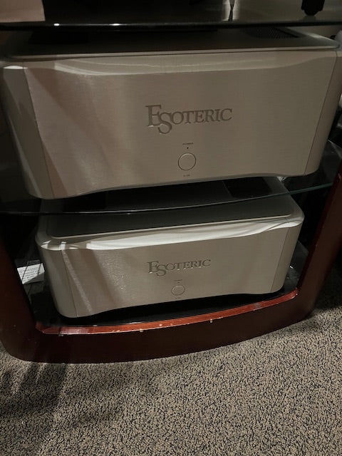 High-End Esoteric S-05 Class A Stereo Power Amplifier (Silver) - Premium Used Pair for Audiophiles - Perfect for Home Theater & Hi-Fi Audio Systems