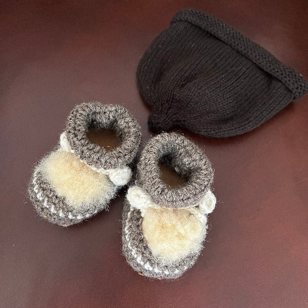 Crochet Baby Booties & Beanie Set - Handmade Knit Newborn Hat & Shoes Gift Set for Boys Girls - Perfect for Photography, Christening & Winter Outfits