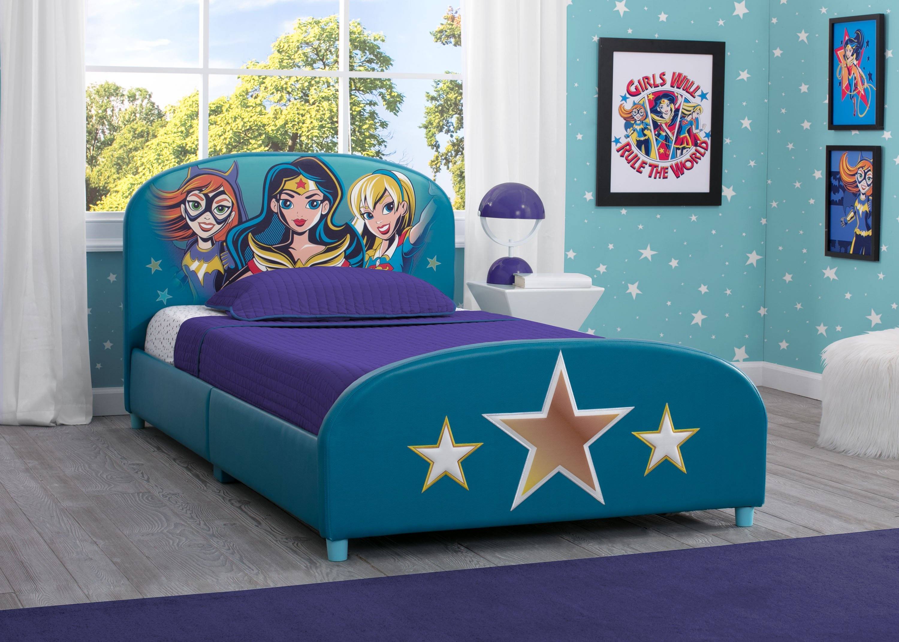 DC Super Hero Girls Twin Bed Set - Superhero Themed Bedding for Kids Room Decor | Perfect for Girls Bedroom, Sleepovers & Themed Parties