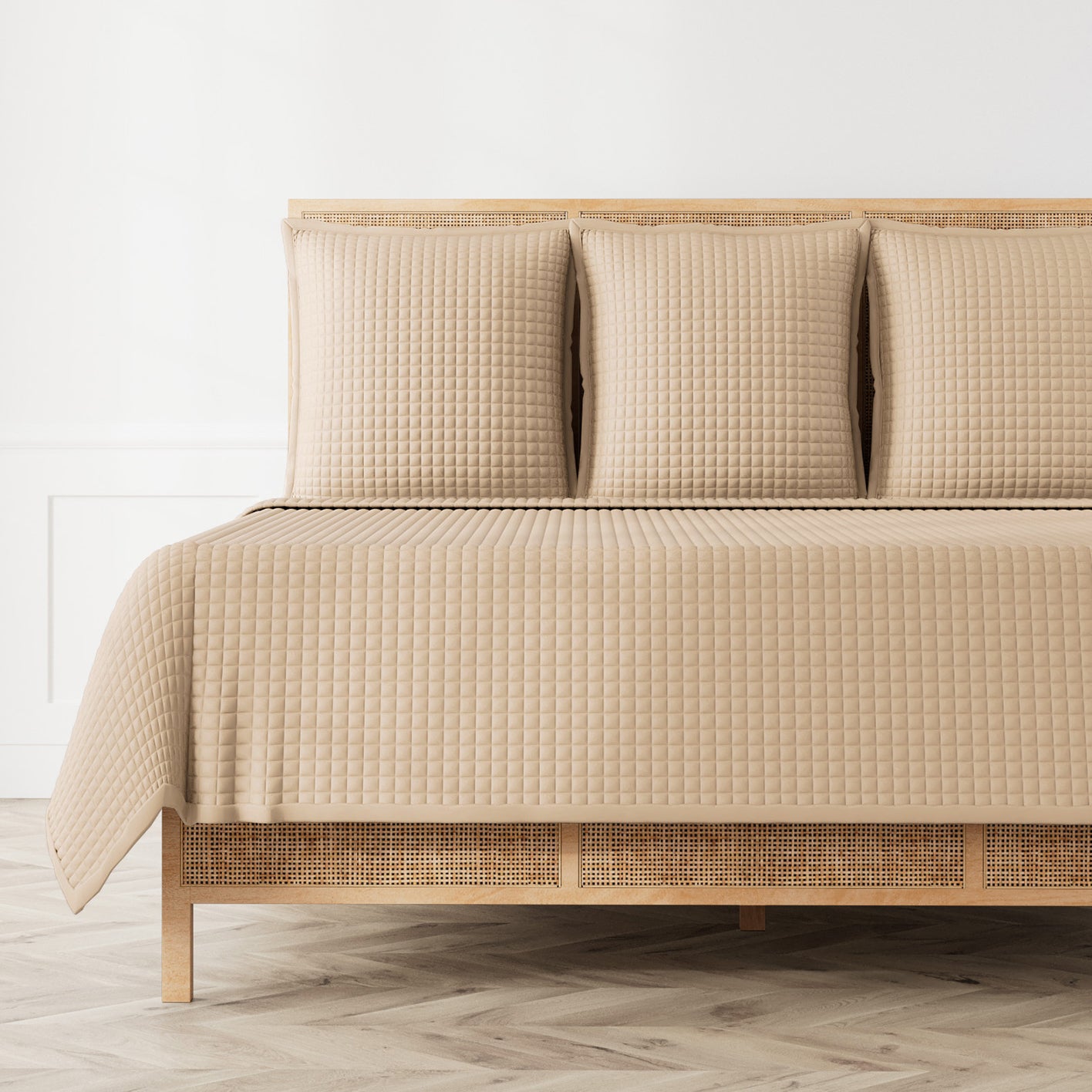 Ready to Bed 2.0 Quilted Coverlet - Soft & Breathable Bedspread for All Seasons | Perfect for Bedroom Decor, Guest Rooms & Cozy Nights