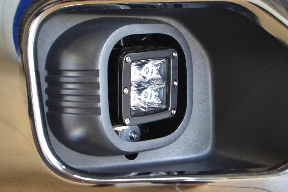 40W CREE LED Cube Fog Light Kit with Bezel Cover & Wiring Harness for 2011-2016 Ford F250 F350 F450 Trucks - Off-Road, Foggy Weather & Night Driving Lighting Upgrade