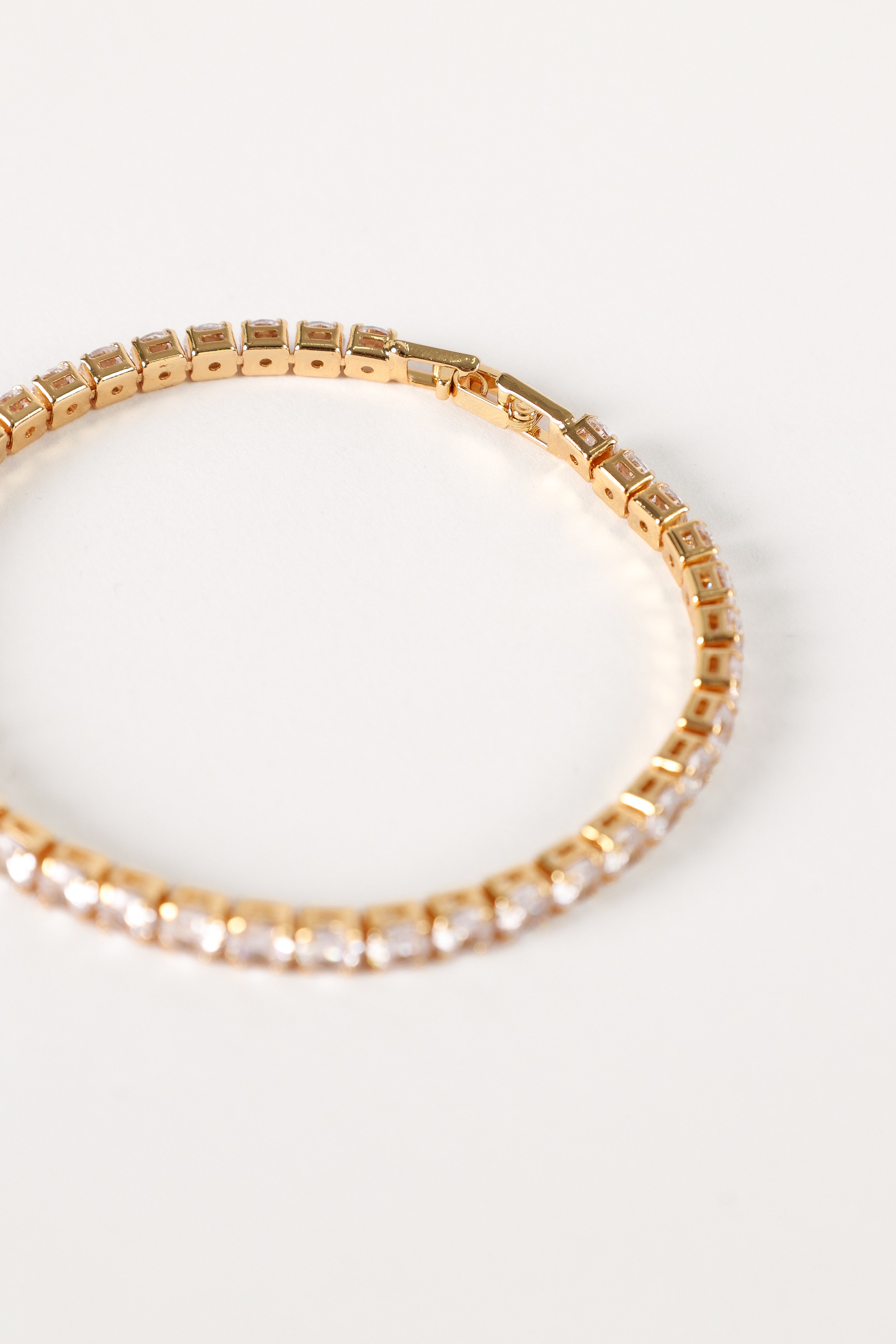 Authentic Katana Bracelet in Gold - Stylish Samurai-Inspired Jewelry for Men & Women - Perfect for Cosplay, Gifts, and Fashion Accessories