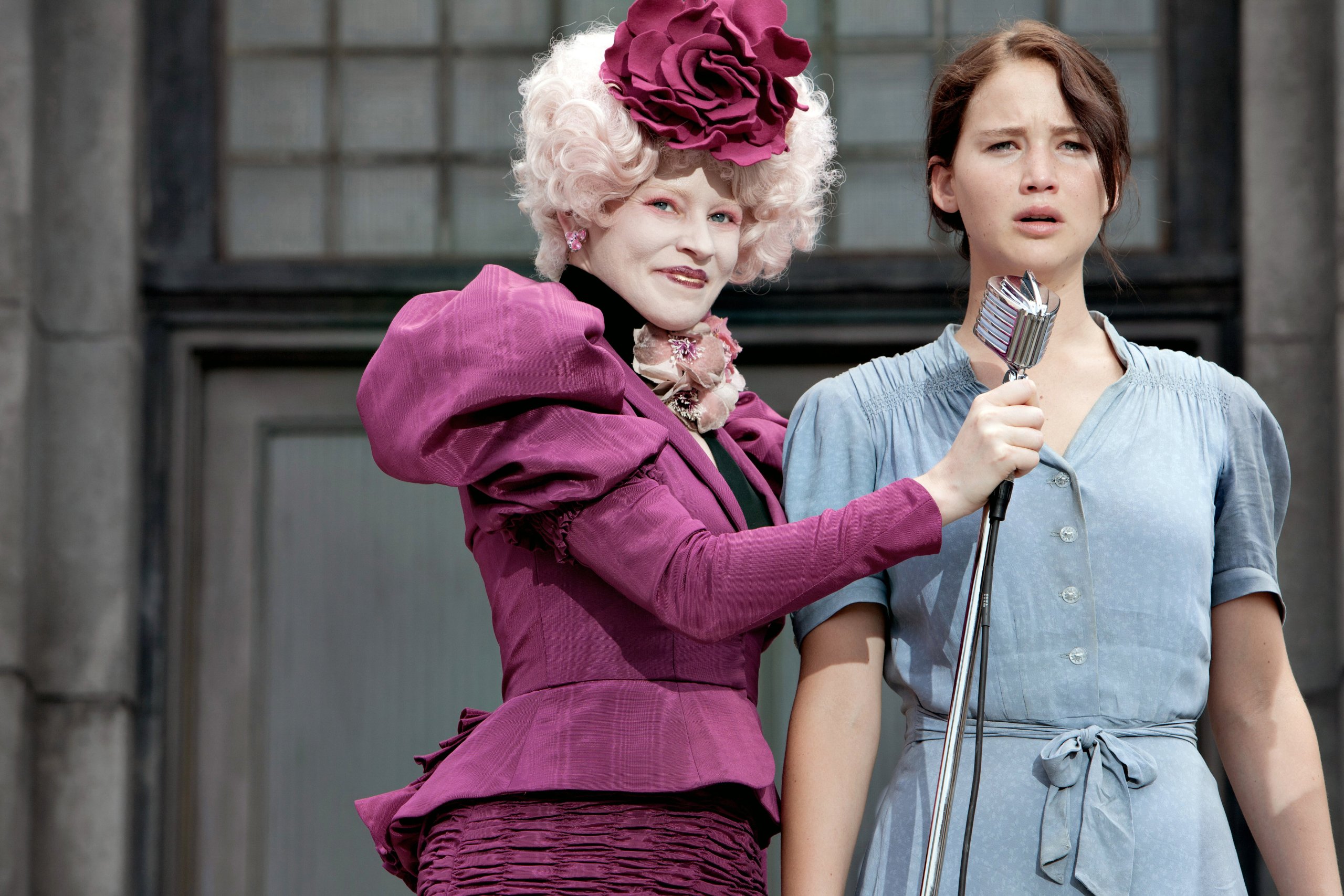 The Hunger Games DVD - Action Adventure Movie Based on the Bestselling Novel by Suzanne Collins - Perfect for Movie Nights and Fans of Dystopian Films