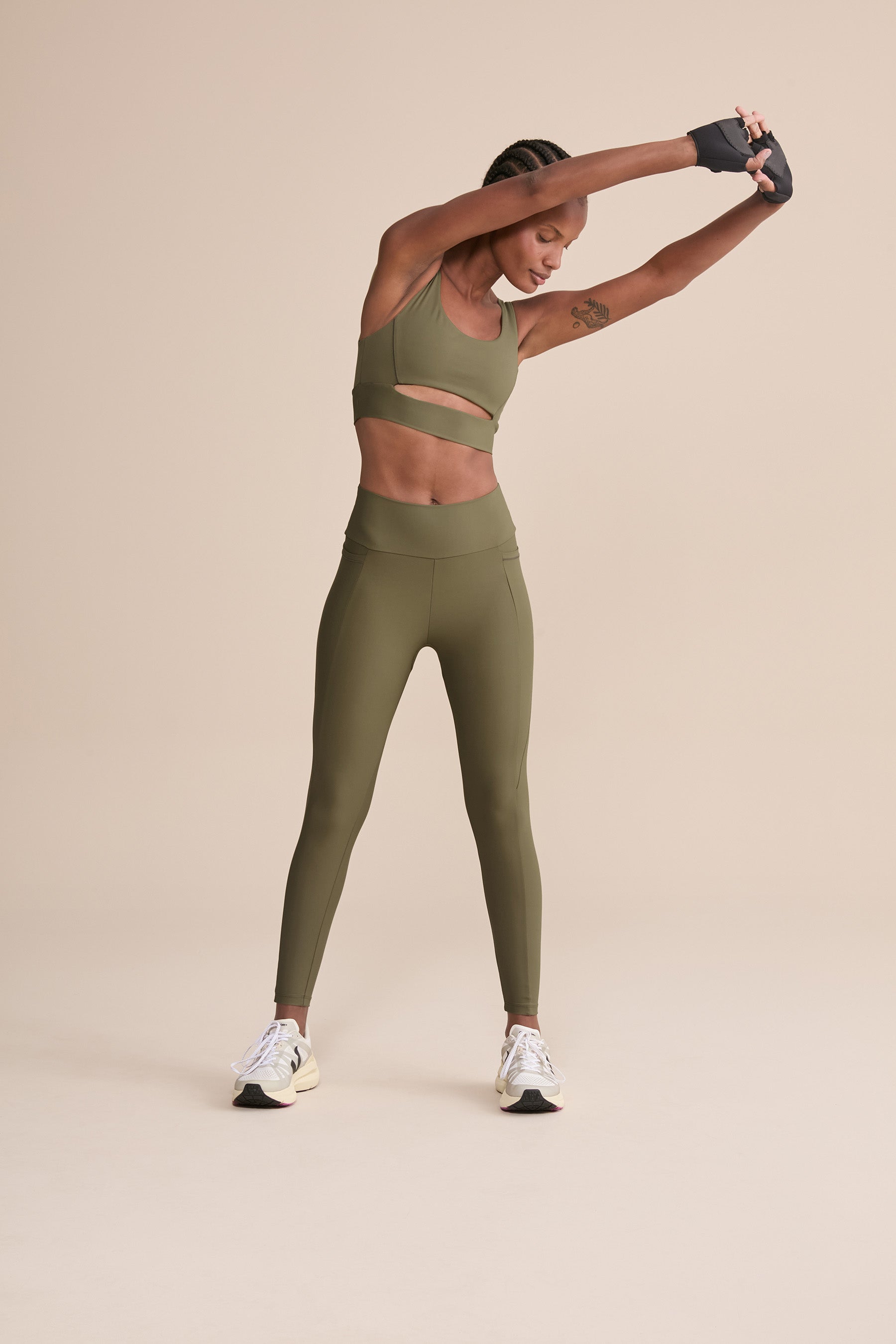 Cut Out Fit Green® Sports Bra - High Support Workout Top for Women - Yoga, Running, Gym & Activewear
