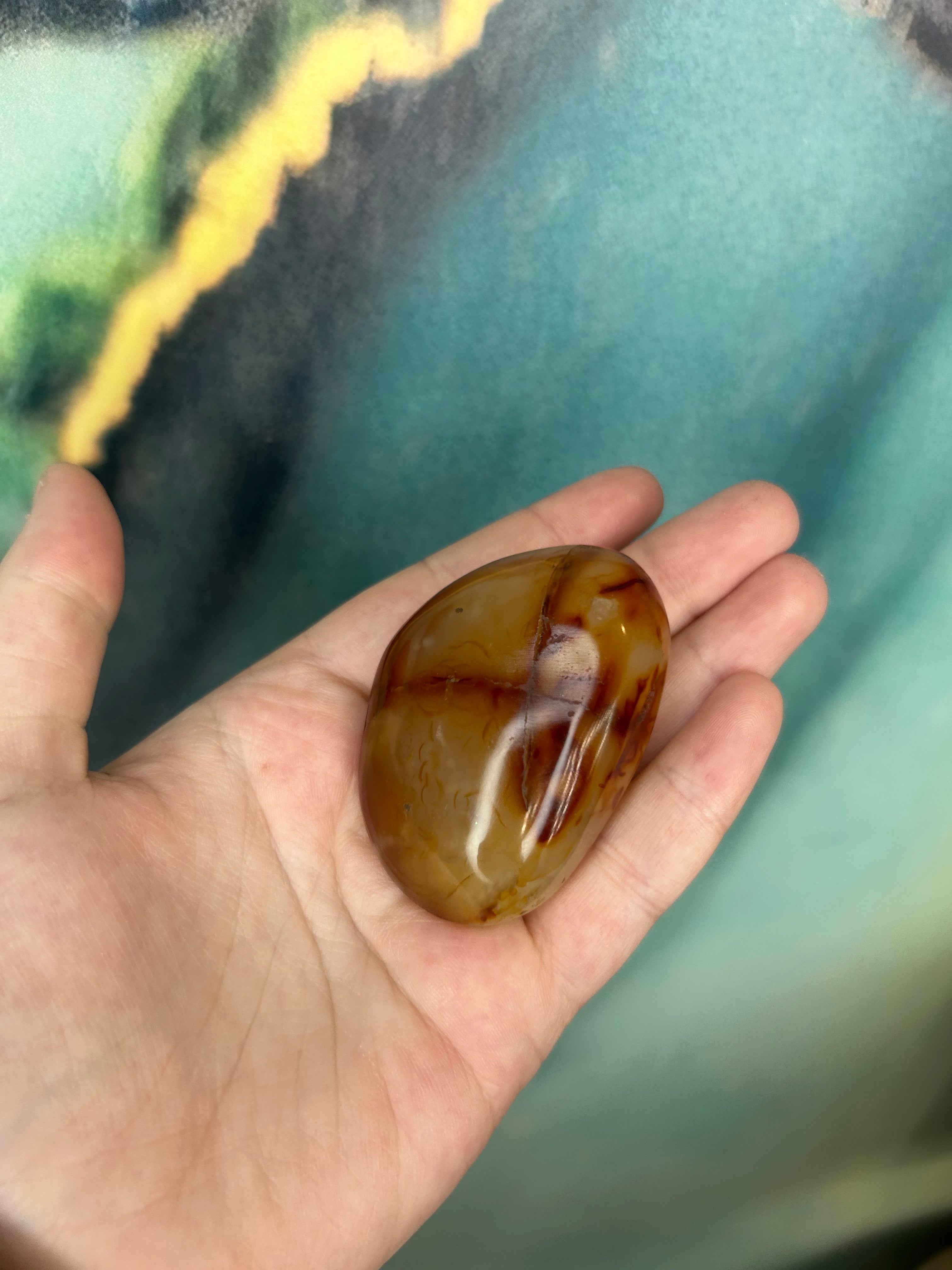 Natural Carnelian Palm Stone - Healing Crystal for Stress Relief & Positive Energy - Perfect for Meditation, Reiki, and Home Decor