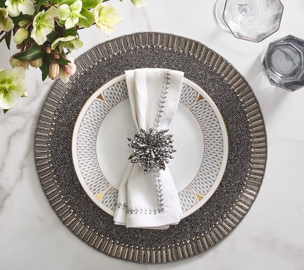 Elegant Napkin Rings Set of 4 - Premium Stainless Steel Dinnerware Accessories for Wedding, Holiday & Formal Dining Table Decor