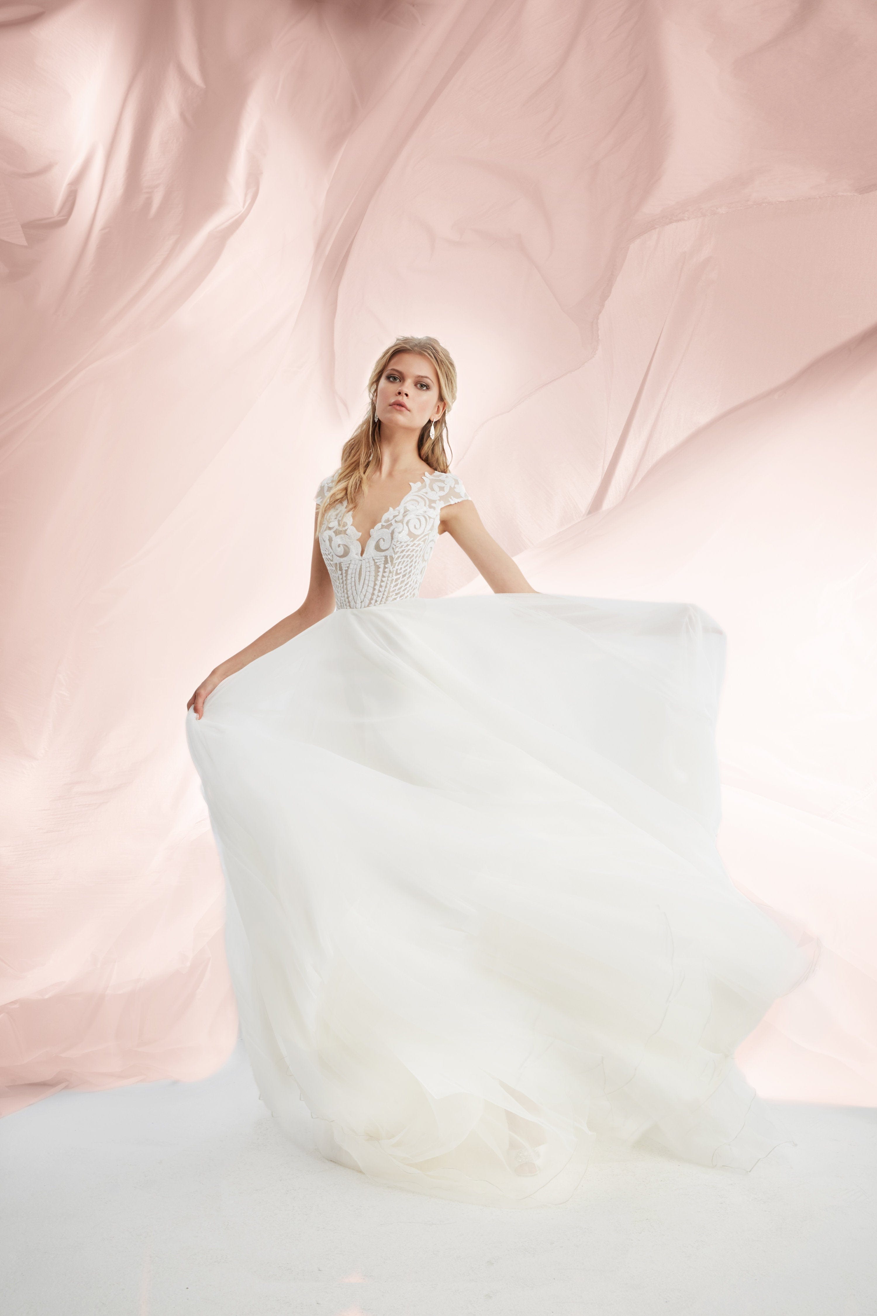 Hayley Paige Dakota Blush Wedding Dress - Size 10 for Brides, Bridesmaids & Formal Occasions