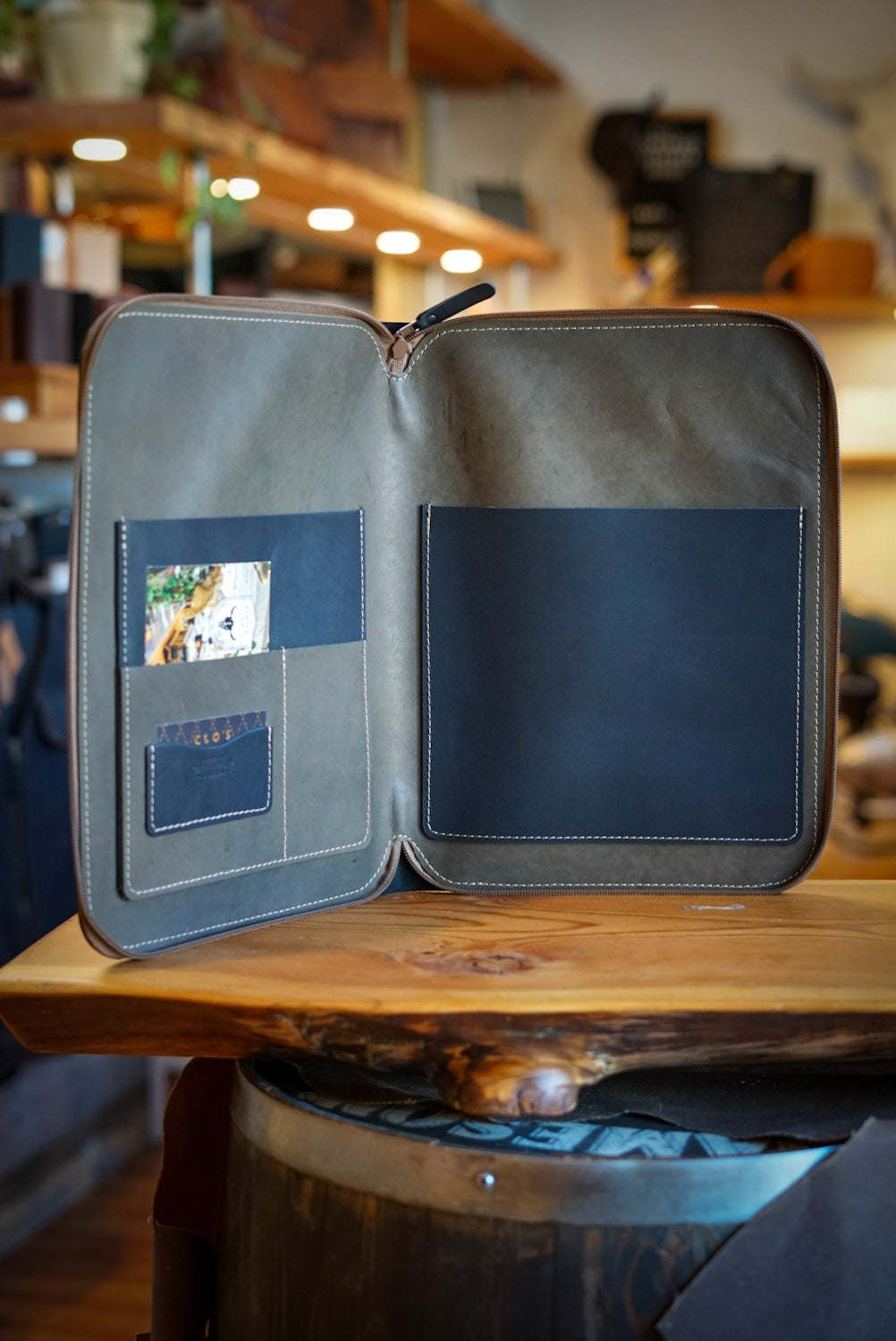 Premium Two-Tone Padfolio - Frontier Evergreen & Flat Black Leather Portfolio for Business Professionals | Perfect for Meetings, Presentations, and Office Organization