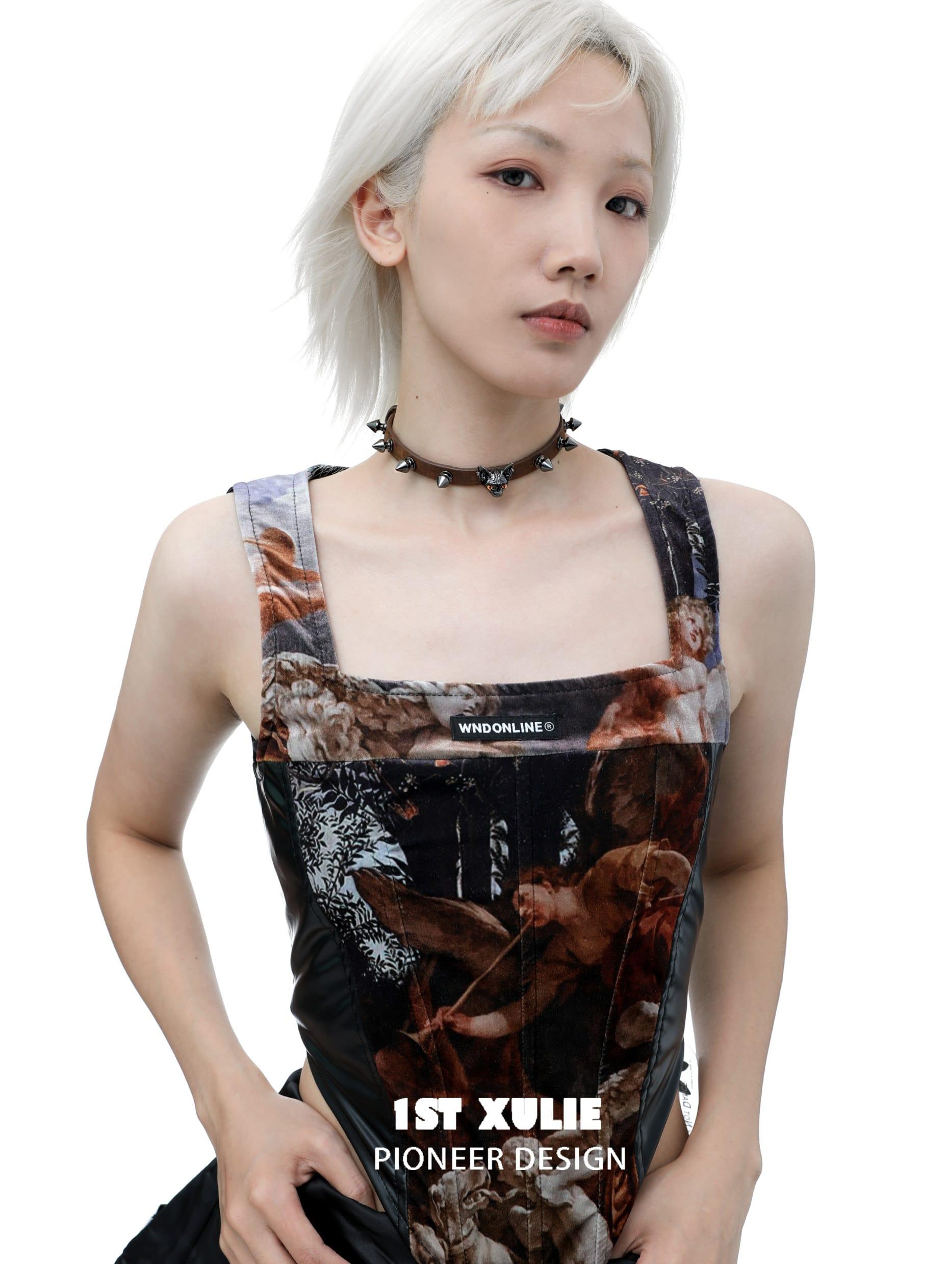 Stylish Cowhide Studded Choker for Women - Gothic Cat Eye Design Leather Necklace - Perfect for Halloween, Cosplay & Punk Fashion Accessories