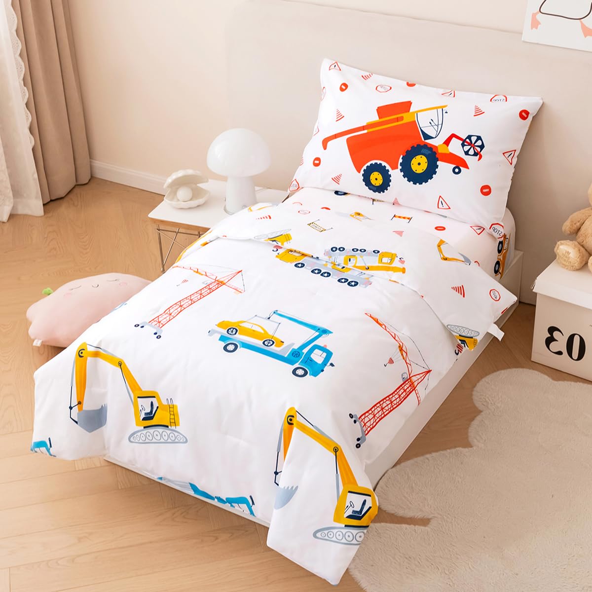 PERFEMET 4-Piece Construction Toddler Bedding Set - Excavator & Truck Themed Reversible Comforter for Boys, All-Season Crib Bedding (White, Truck/Tractor) - Perfect for Nursery, Daycare & Toddler Rooms