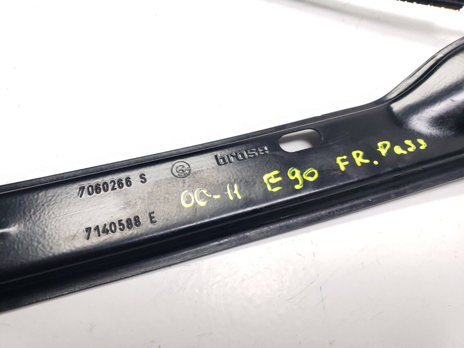 BMW E90 328i 330i 335i Front Passenger Side Window Regulator & Motor OEM Replacement - Perfect for Window Repair & Smooth Operation (2006-2011 Models)