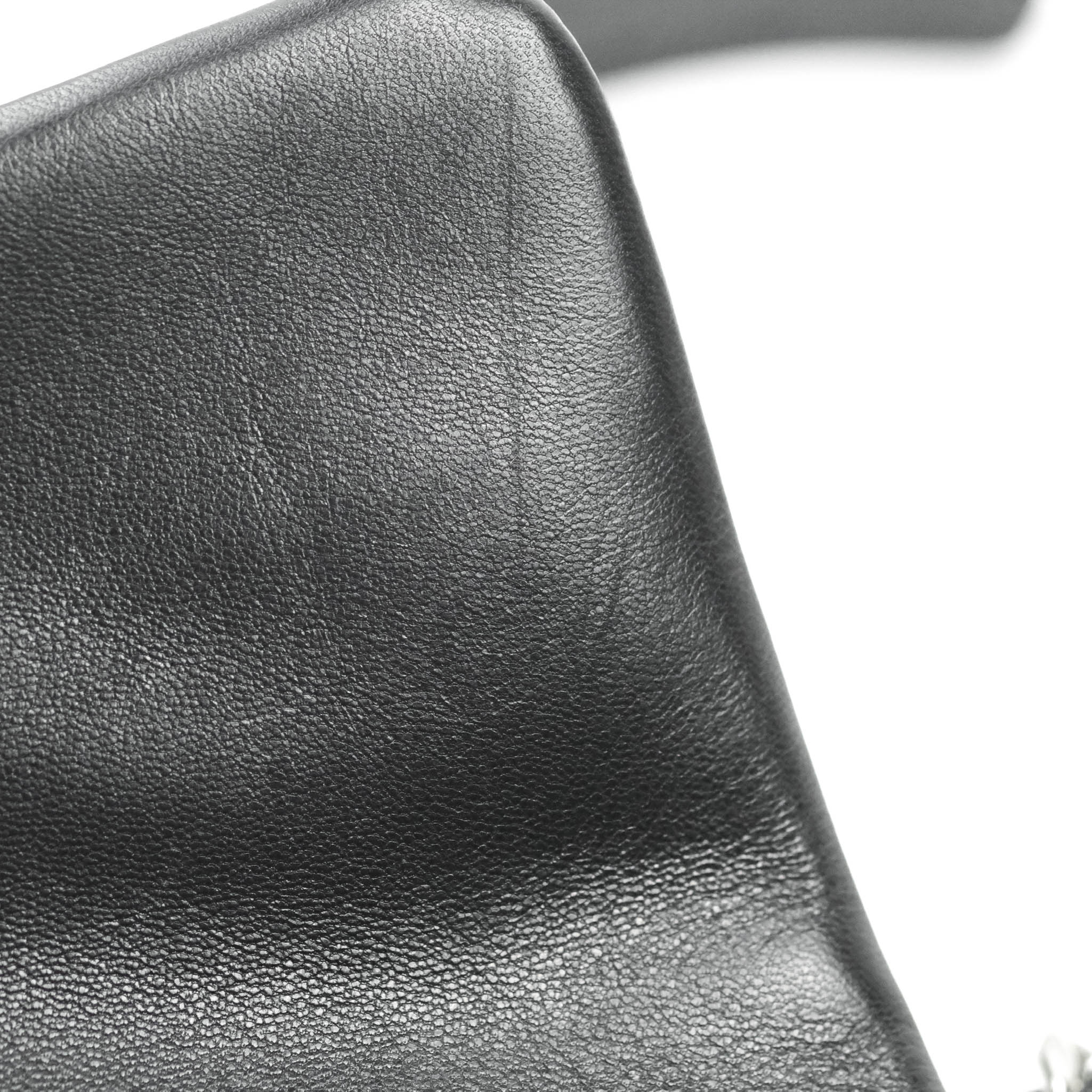 Chanel 19 Medium Flap Bag Black Mixed Hardware - Luxury Designer Handbag for Women, Perfect for Work, Travel & Evening Events