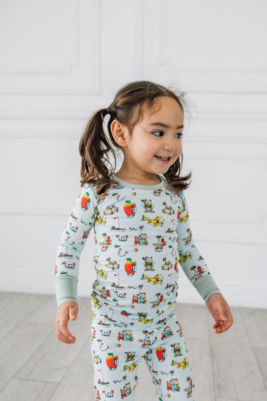 Richard Scarry's Busyworld™ Lowly Worm 2-Piece Pajama Set for Kids - Soft Cotton Sleepwear for Boys & Girls - Perfect for Bedtime & Lounging