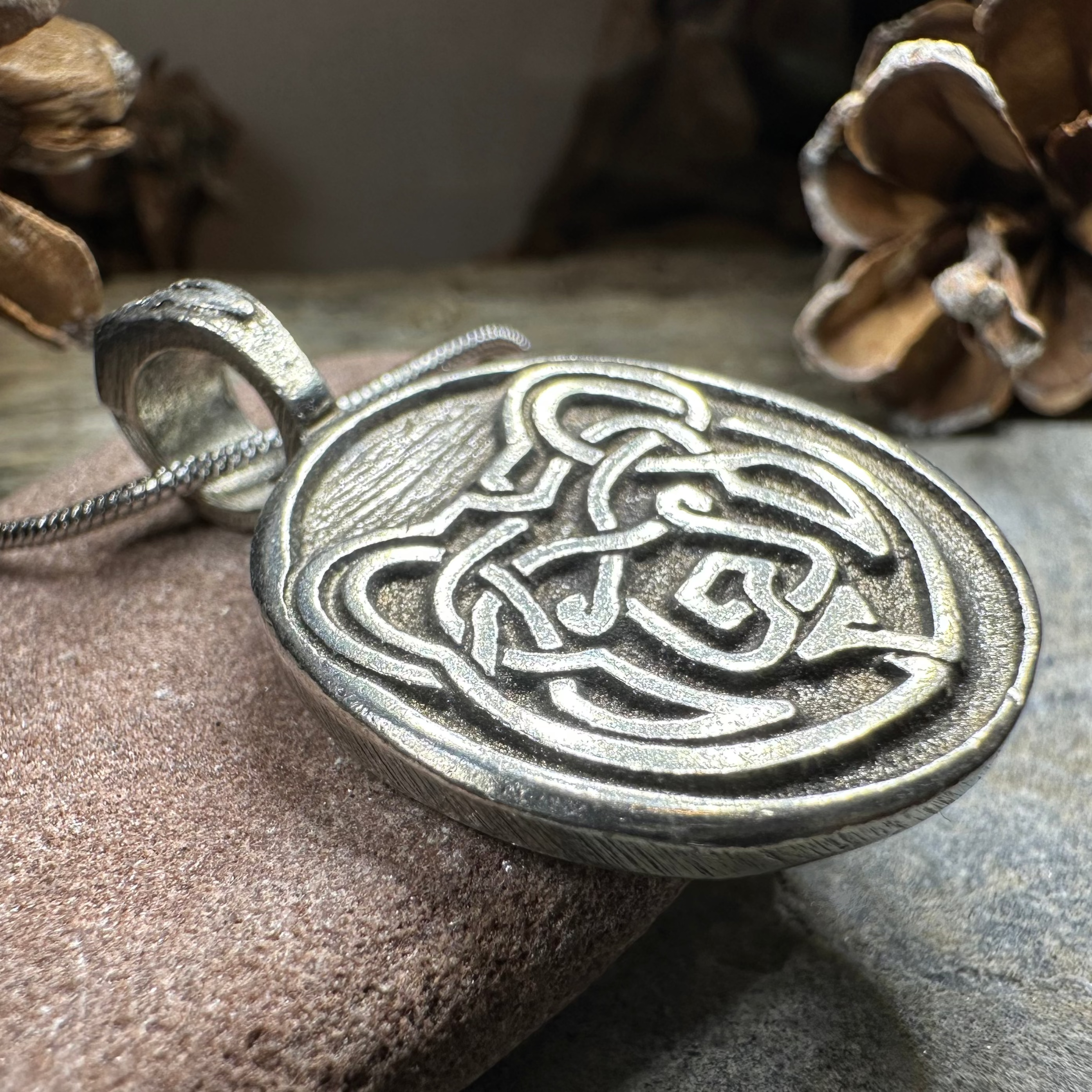 Celtic Bear Pewter Necklace for Men & Women - Handcrafted Viking Jewelry - Perfect for Gifts, Cosplay & Everyday Wear