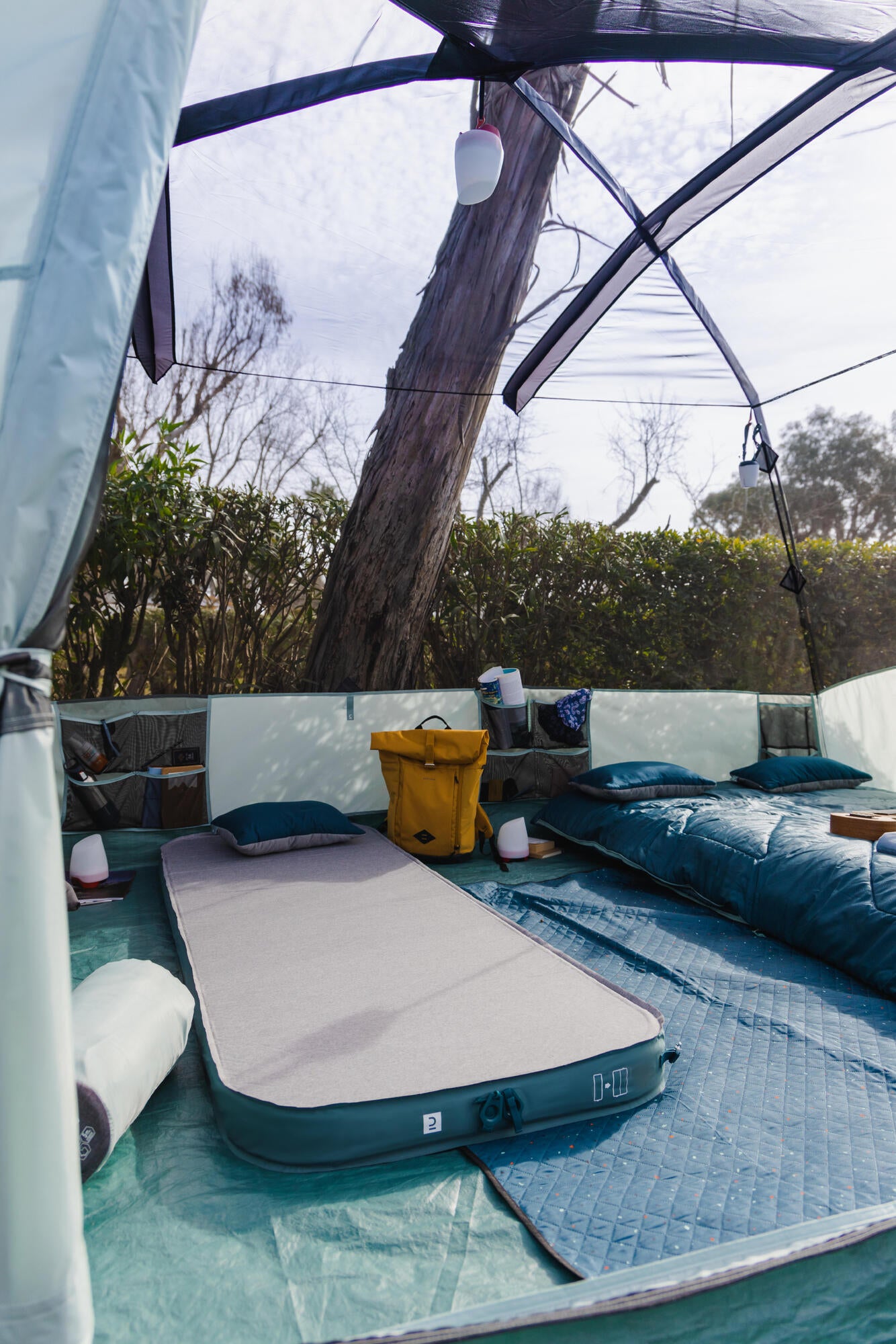 Quechua Ultimate Comfort Self Inflating Camping Mattress - Lightweight Portable Sleeping Pad for Backpacking, Hiking & Outdoor Adventures