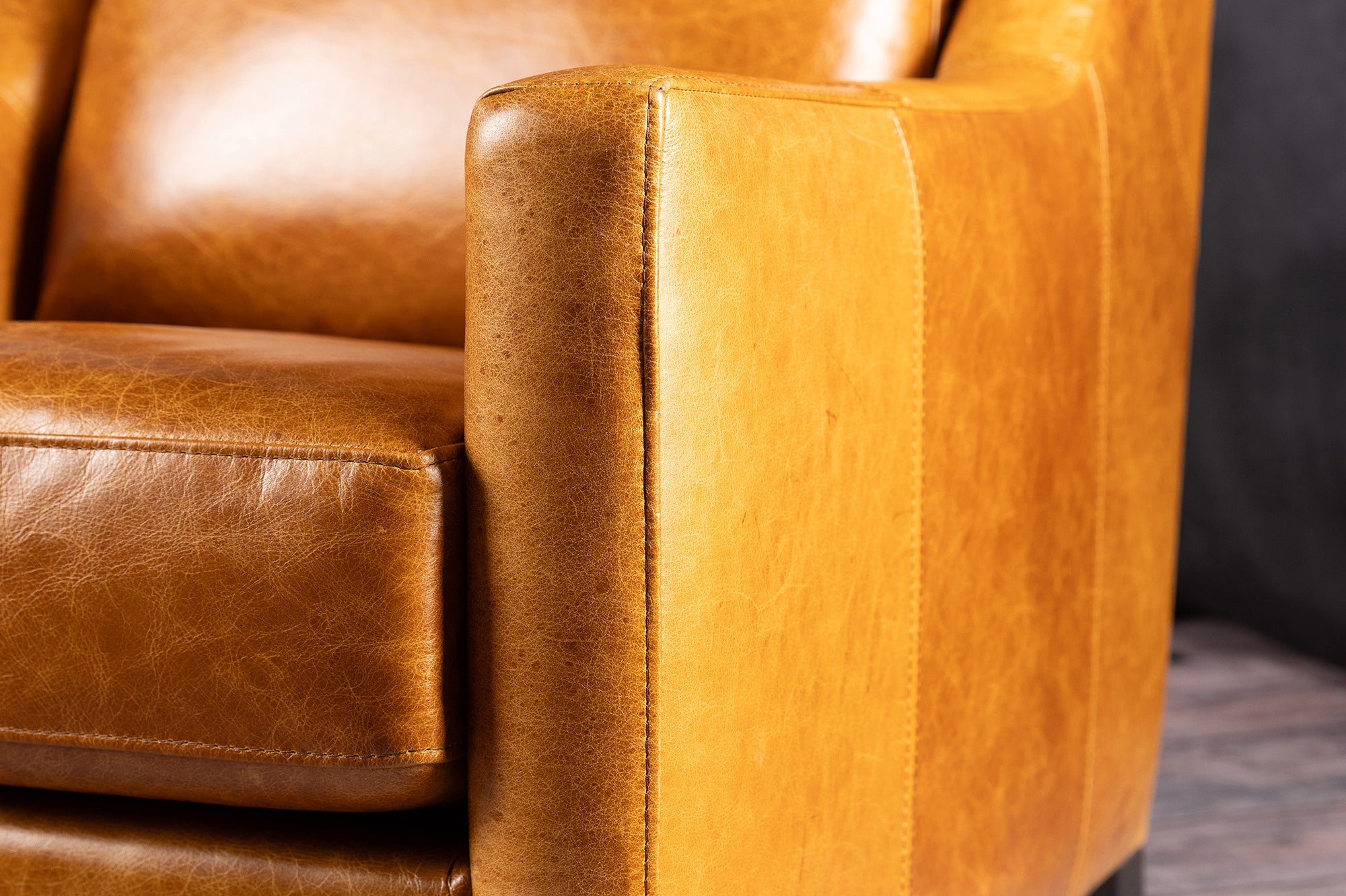 Stylish Modern Parlor Chair - Upholstered Accent Chair for Living Room, Lounge, or Reading Nook - Comfortable & Elegant Home Decor Furniture