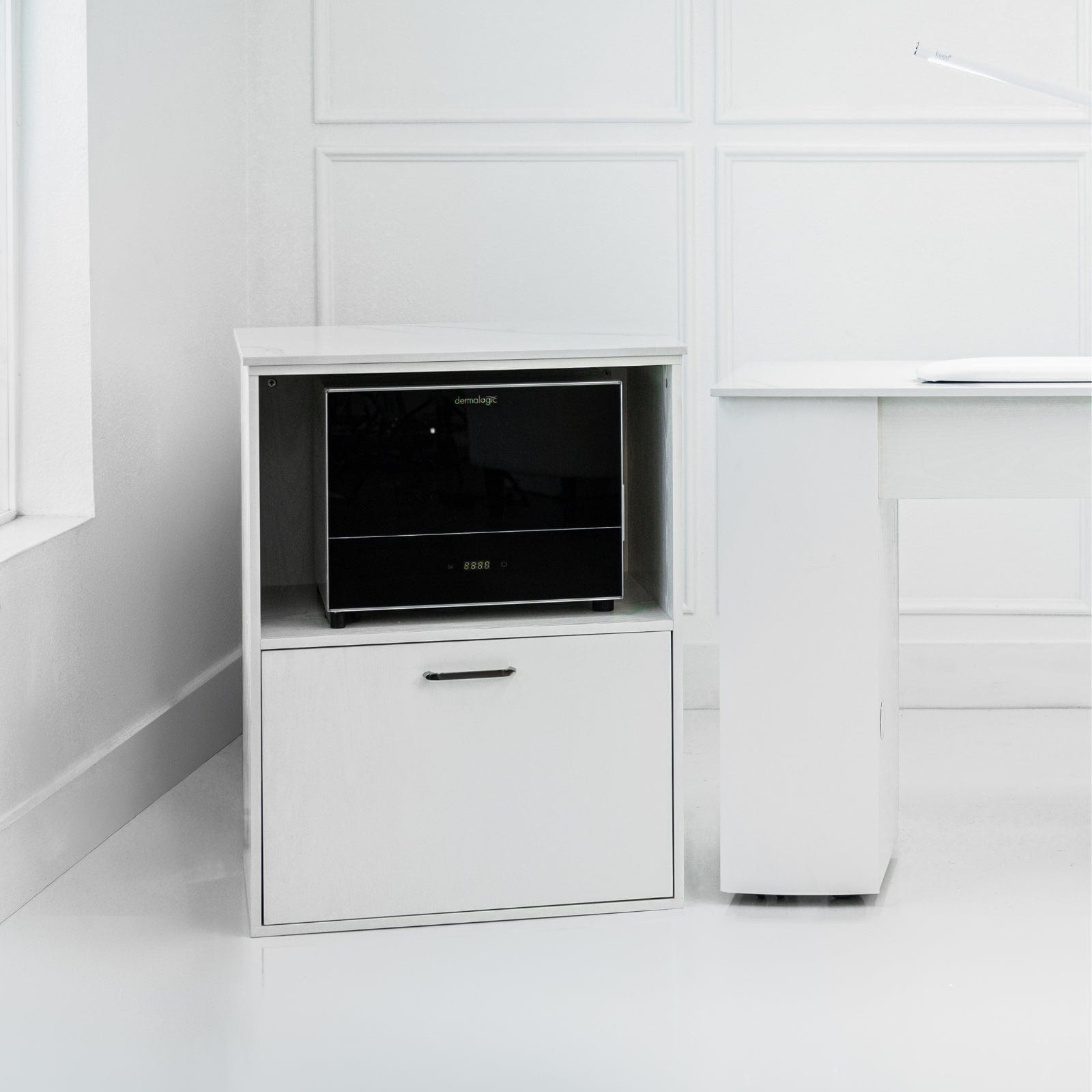 Premium AVIGNON Heated Towel Warmer Cabinet - Fast Warming, Energy Efficient for Bathroom, Spa & Luxury Home Use