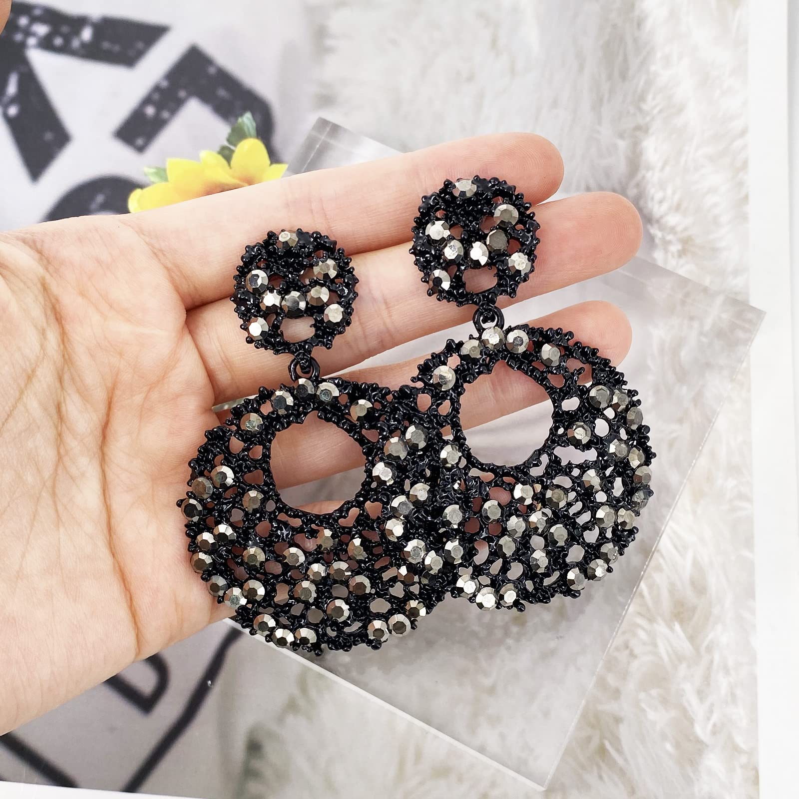 LAXPICOL Round Chandelier Earrings for Women - Sparkling Black Austrian Crystal Drop Dangle Earrings - Elegant Statement Jewelry for Wedding, Party & Prom Night - Perfect for Evening Events & Special Occasions